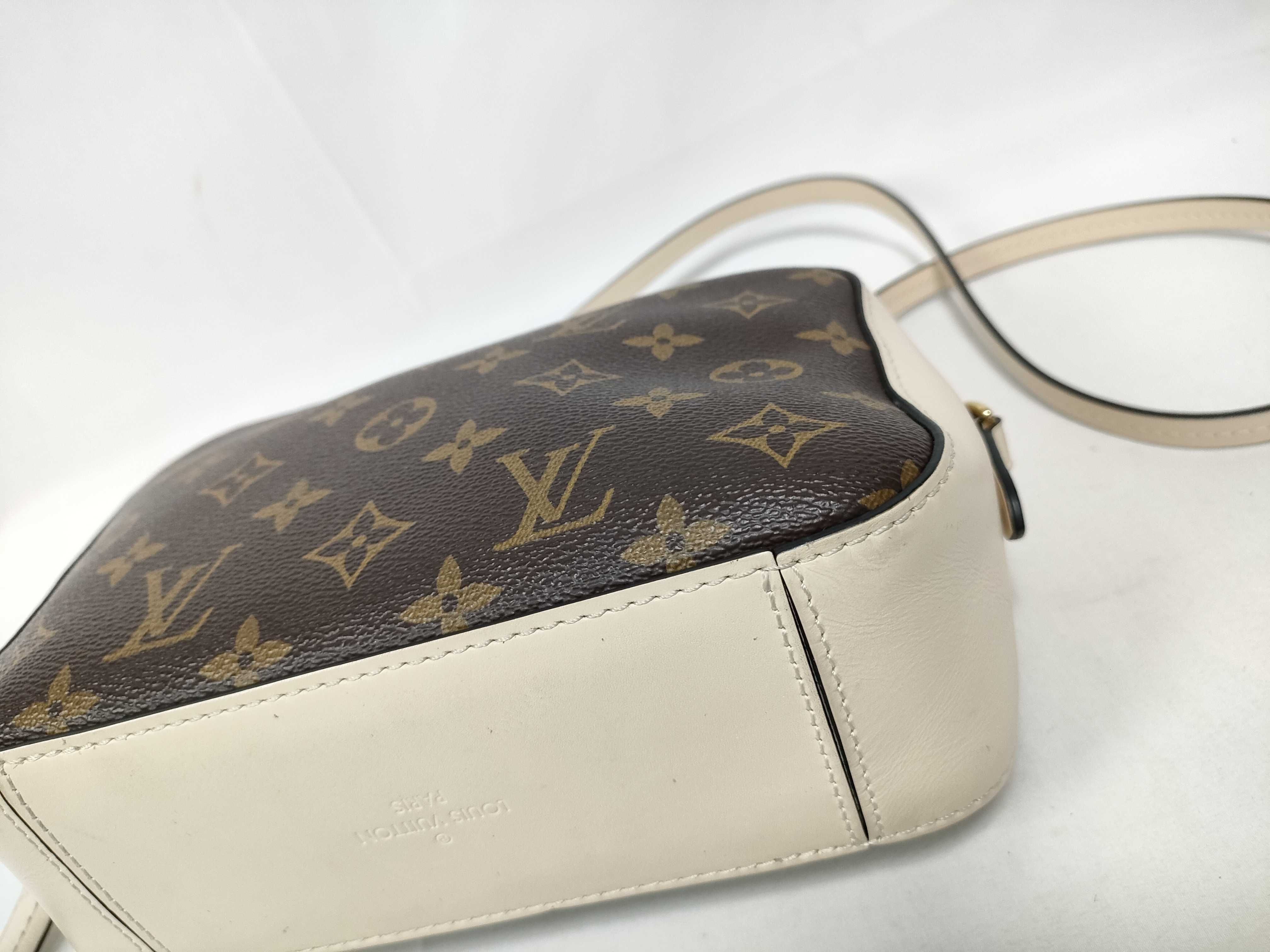Monogram Saint-Onge M43559 CA1108 Shoulder Bag — view 4