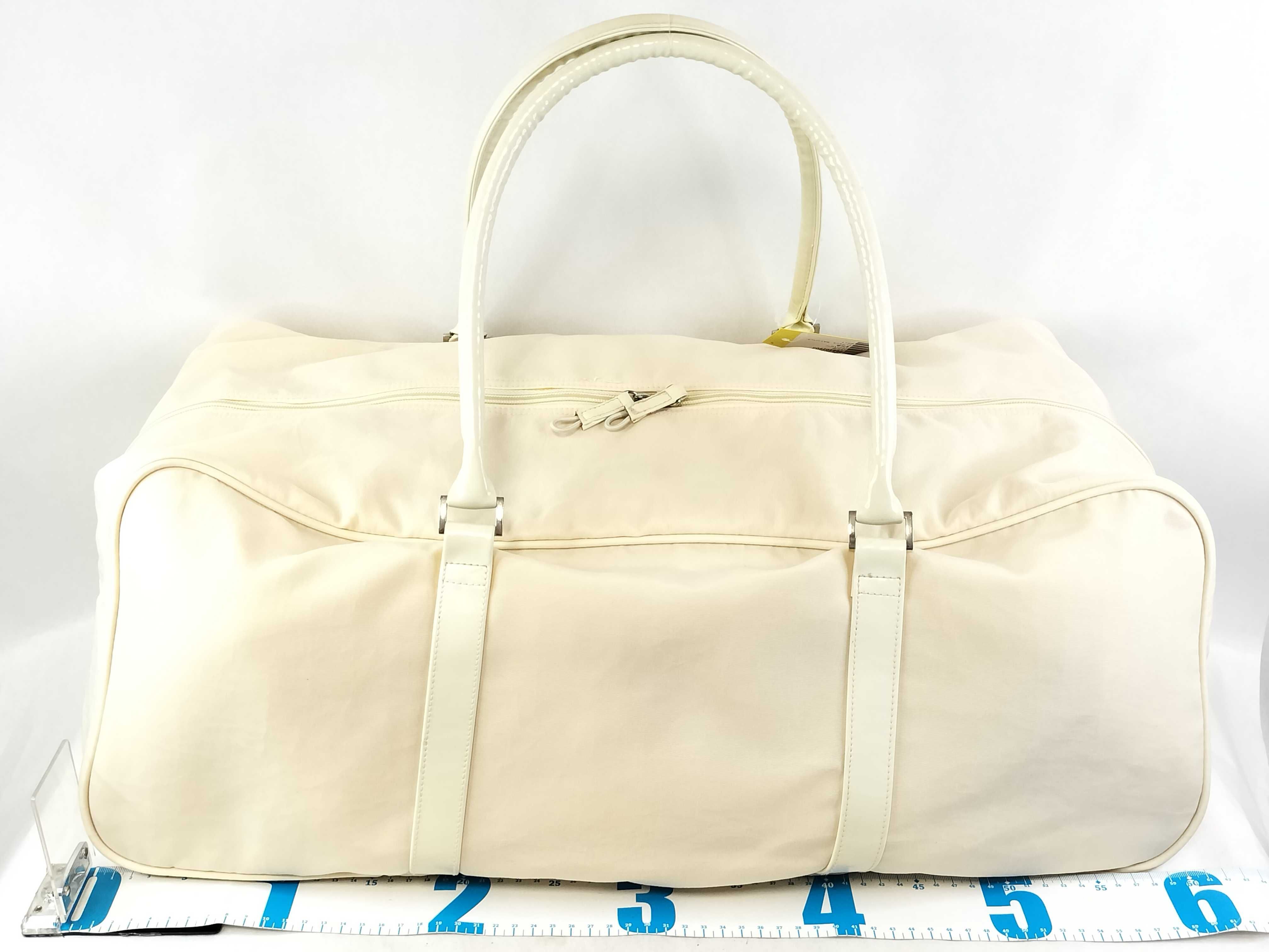 Fragrance Boston Bag White Boston Bag — view 2