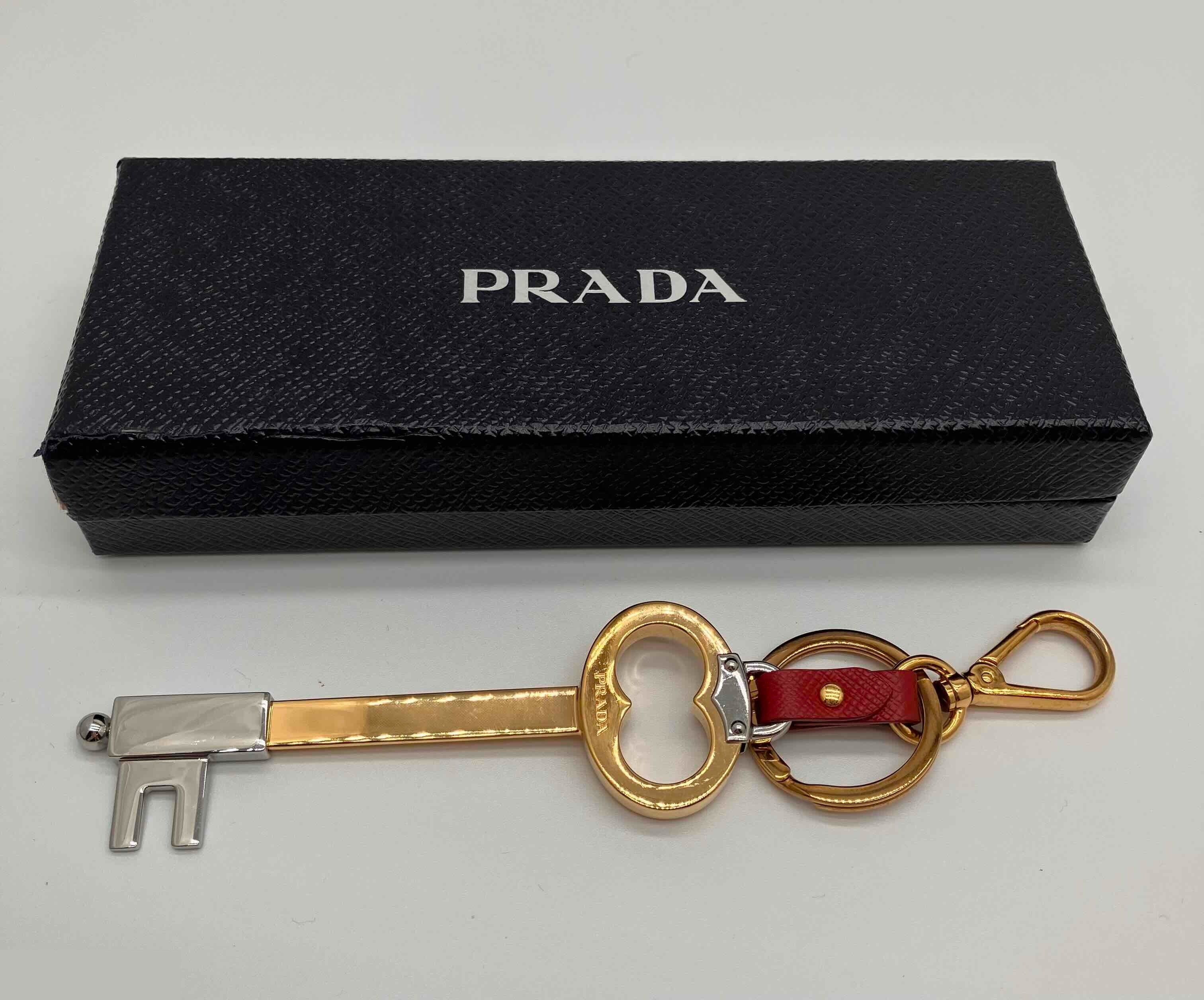 Other items: Small accessories, phone straps, keychains
