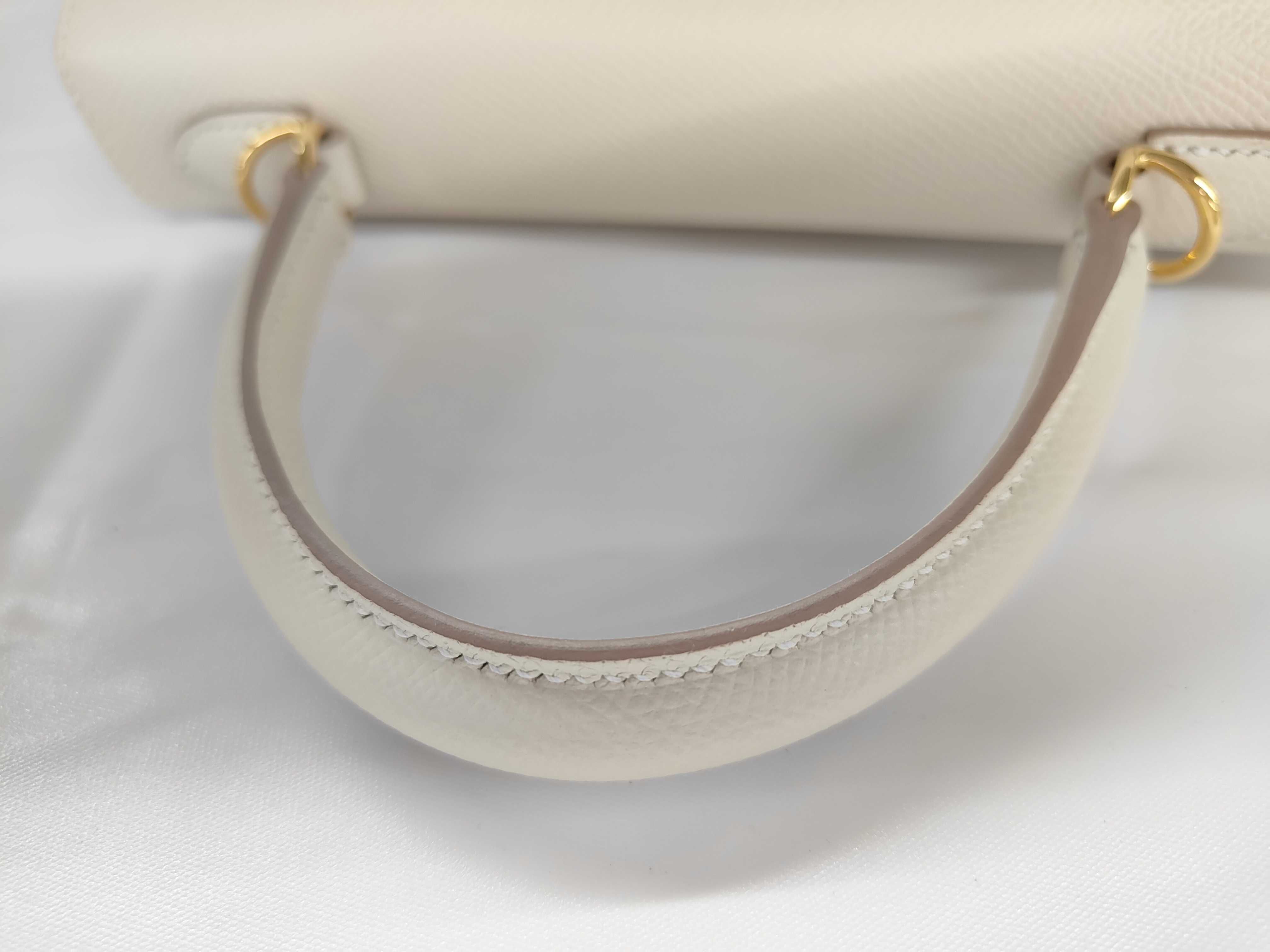 Kelly 25 Craie Gold Hardware Epsom Leather Z Stamp Handbag — view 3