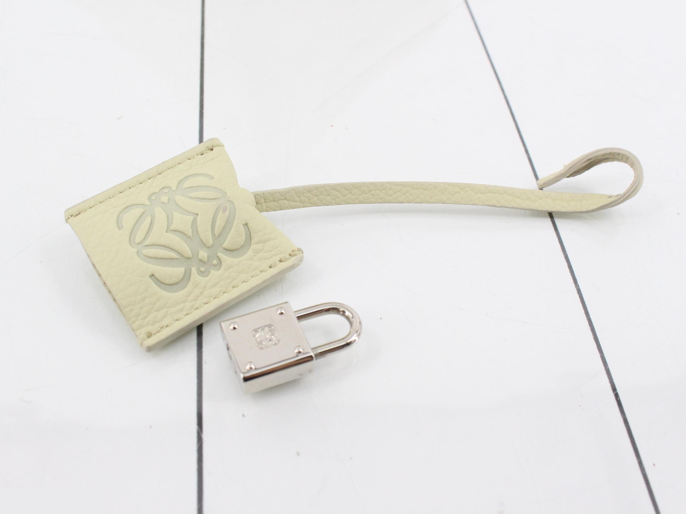 Anagram Amazona 28 Leather Handbag — view 7