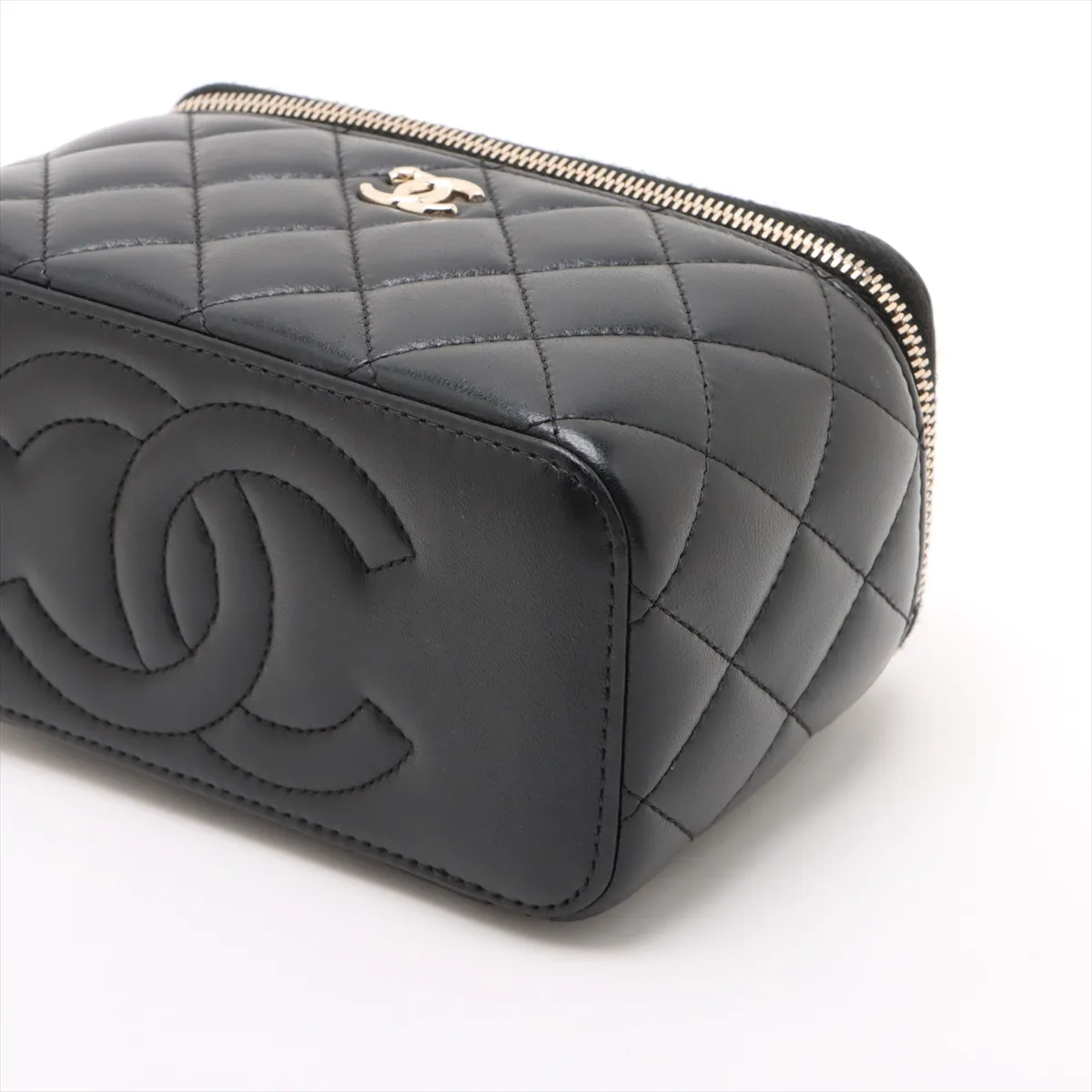 Matelasse Lambskin Vanity Bag Black Gold Hardware CECLG789 Random Serial — view 3