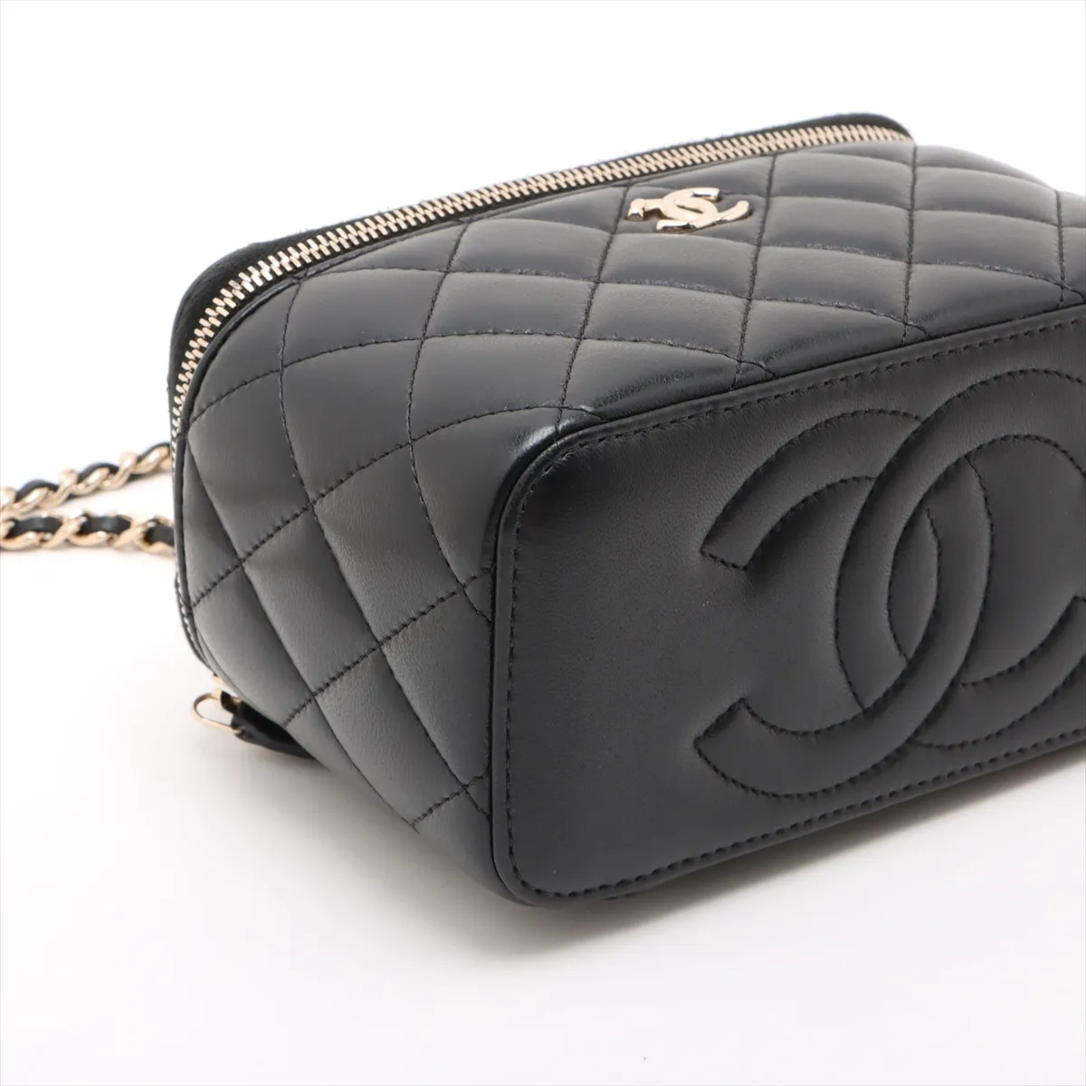 Matelasse Lambskin Vanity Bag Black Gold Hardware CECLG789 Random Serial — view 4