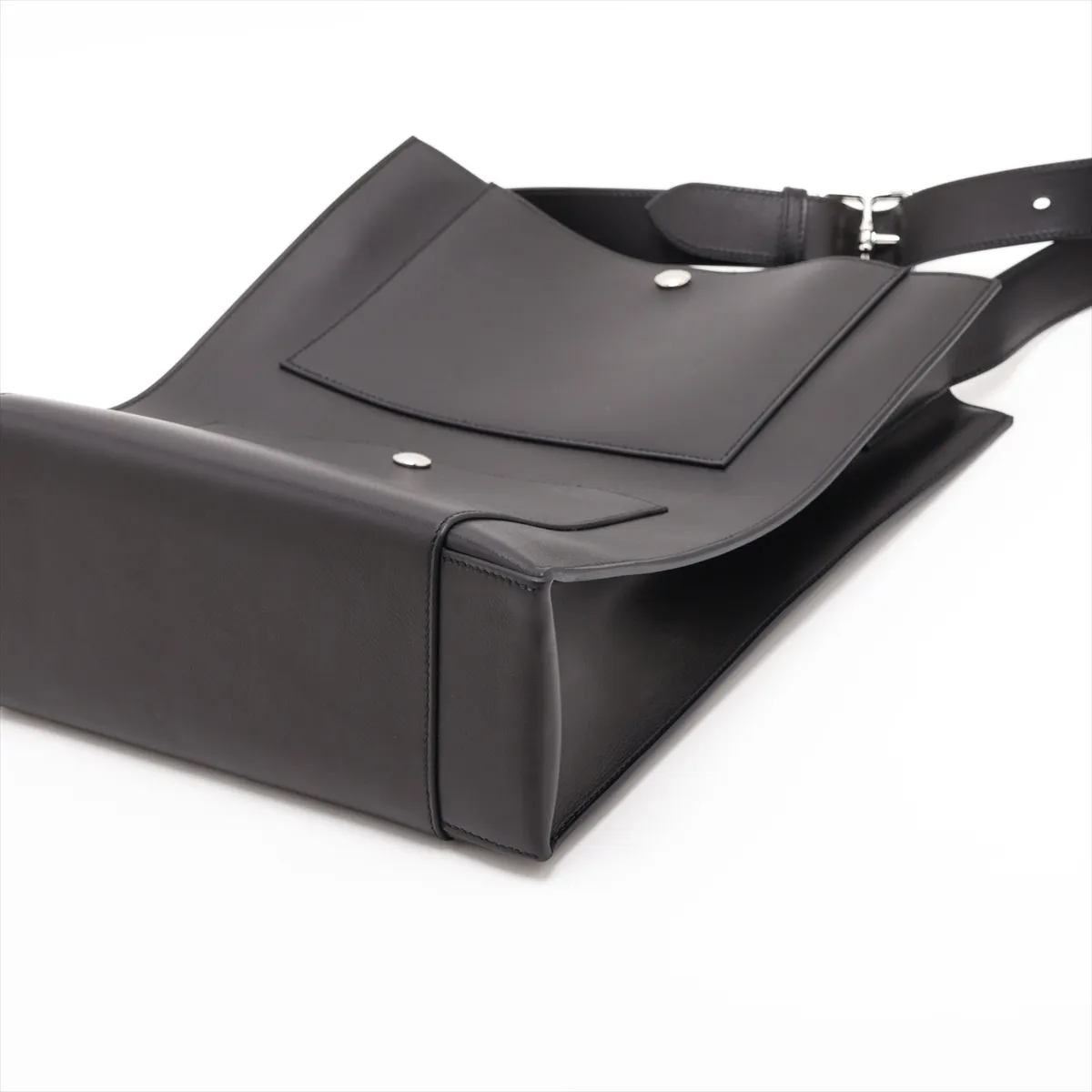 Cabache Evercolor Black Silver Hardware W:2024 — view 3