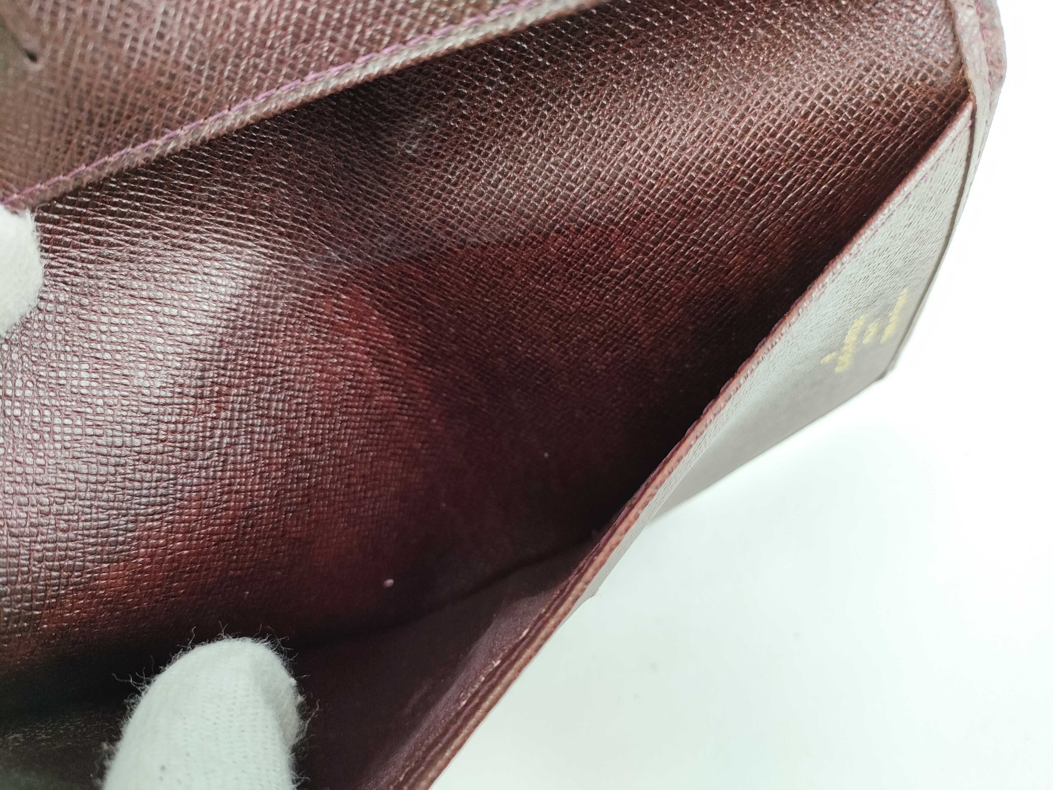 Taiga Louis Vuitton Taiga folding wallet, billfold. — view 12