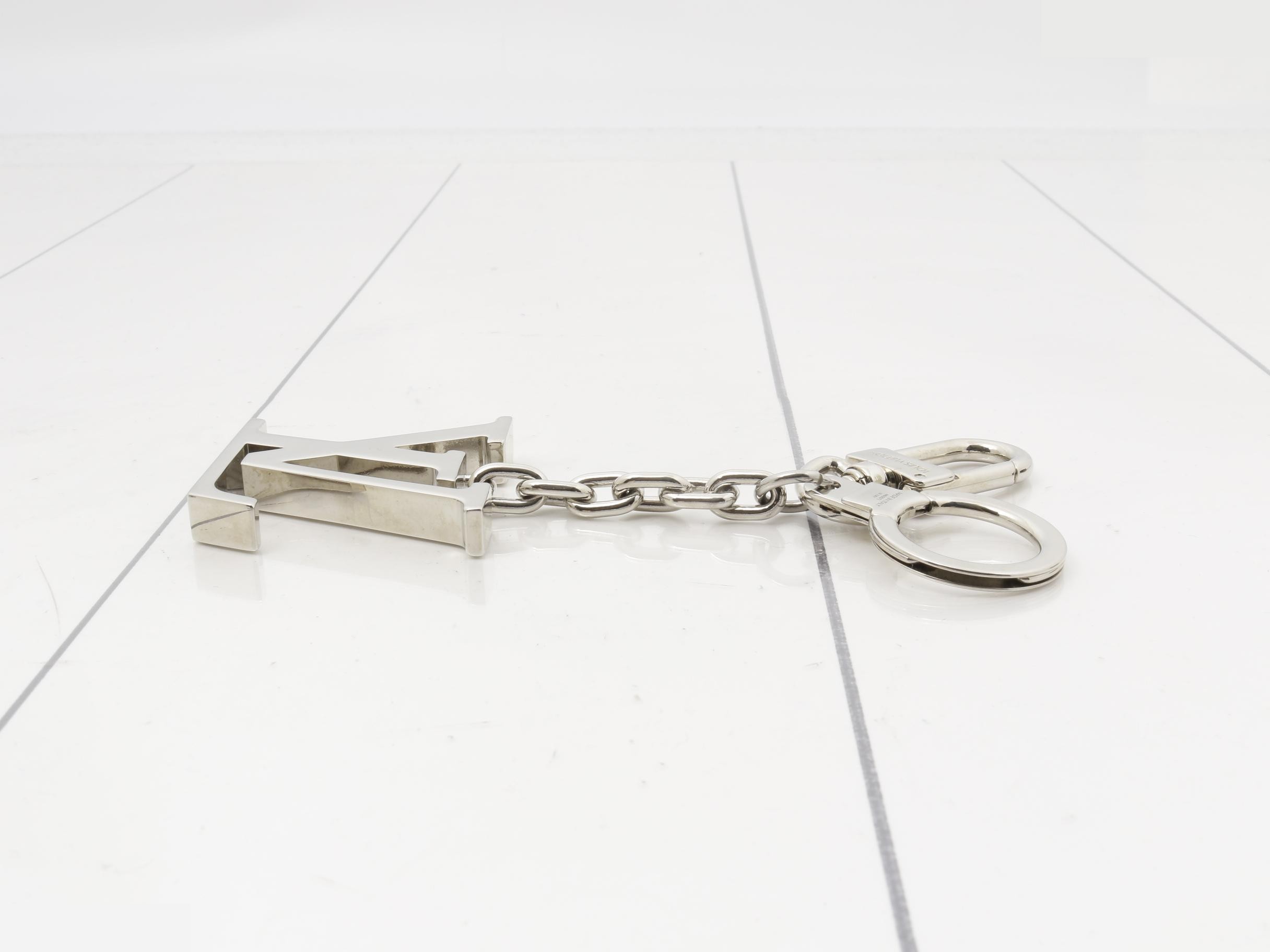 M65071 Portefeuille Initials Keychain — view 3