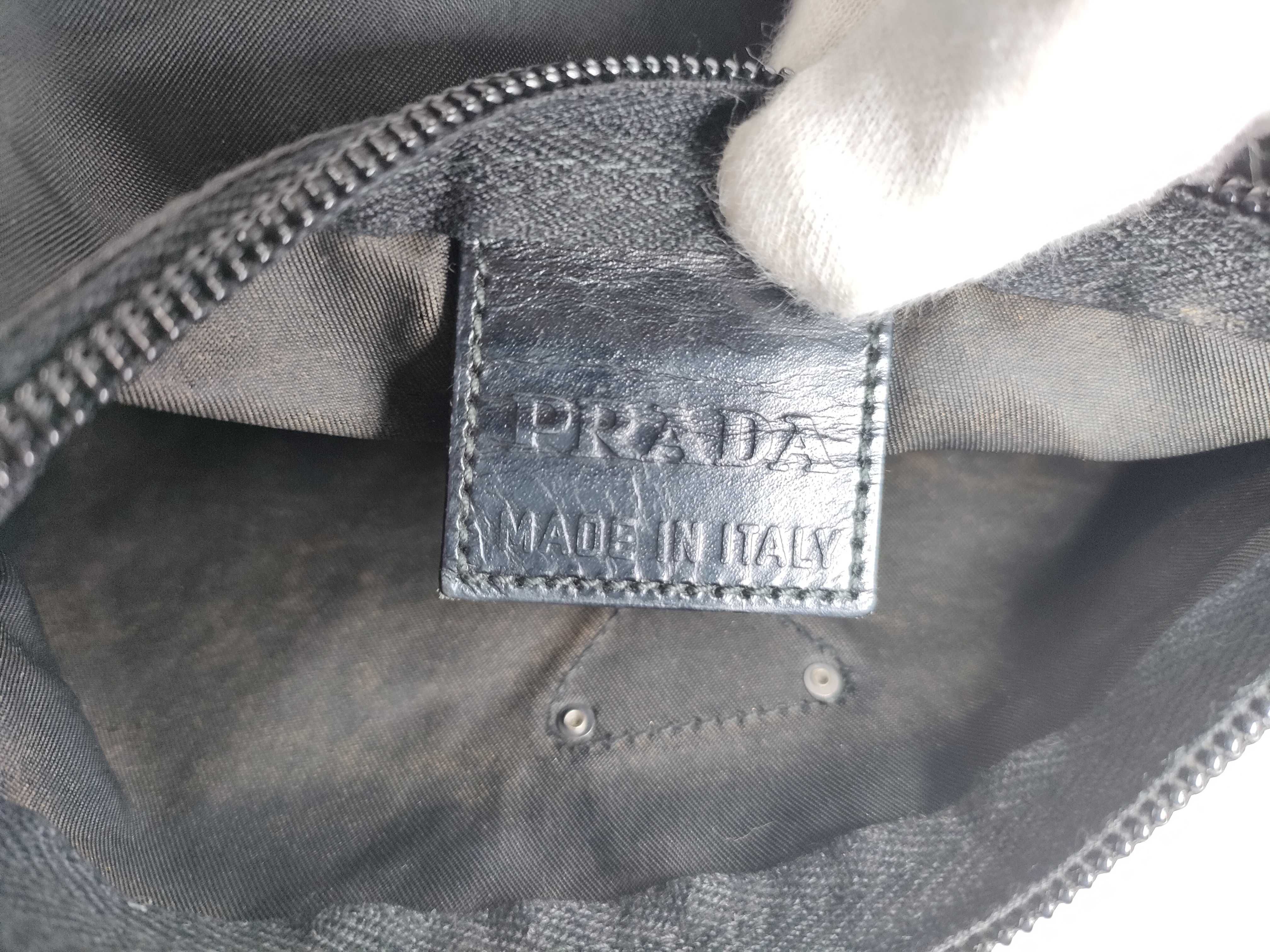 nylon pouch with triangular logo. — view 9