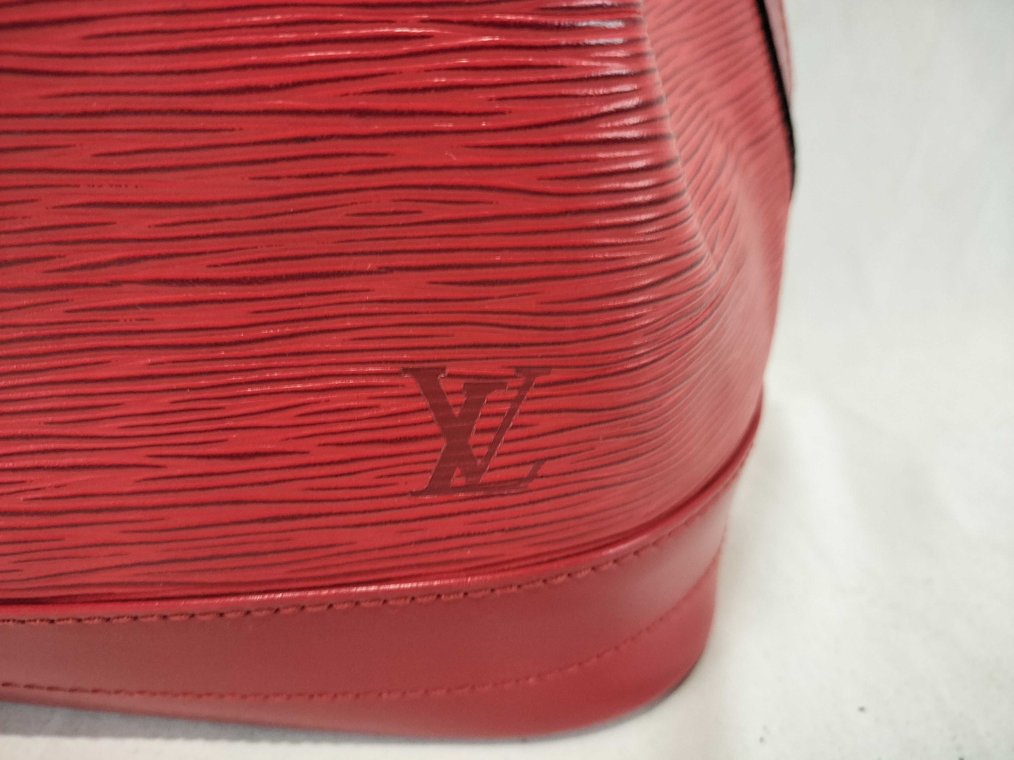 Epi Noé Shoulder Bag — view 2