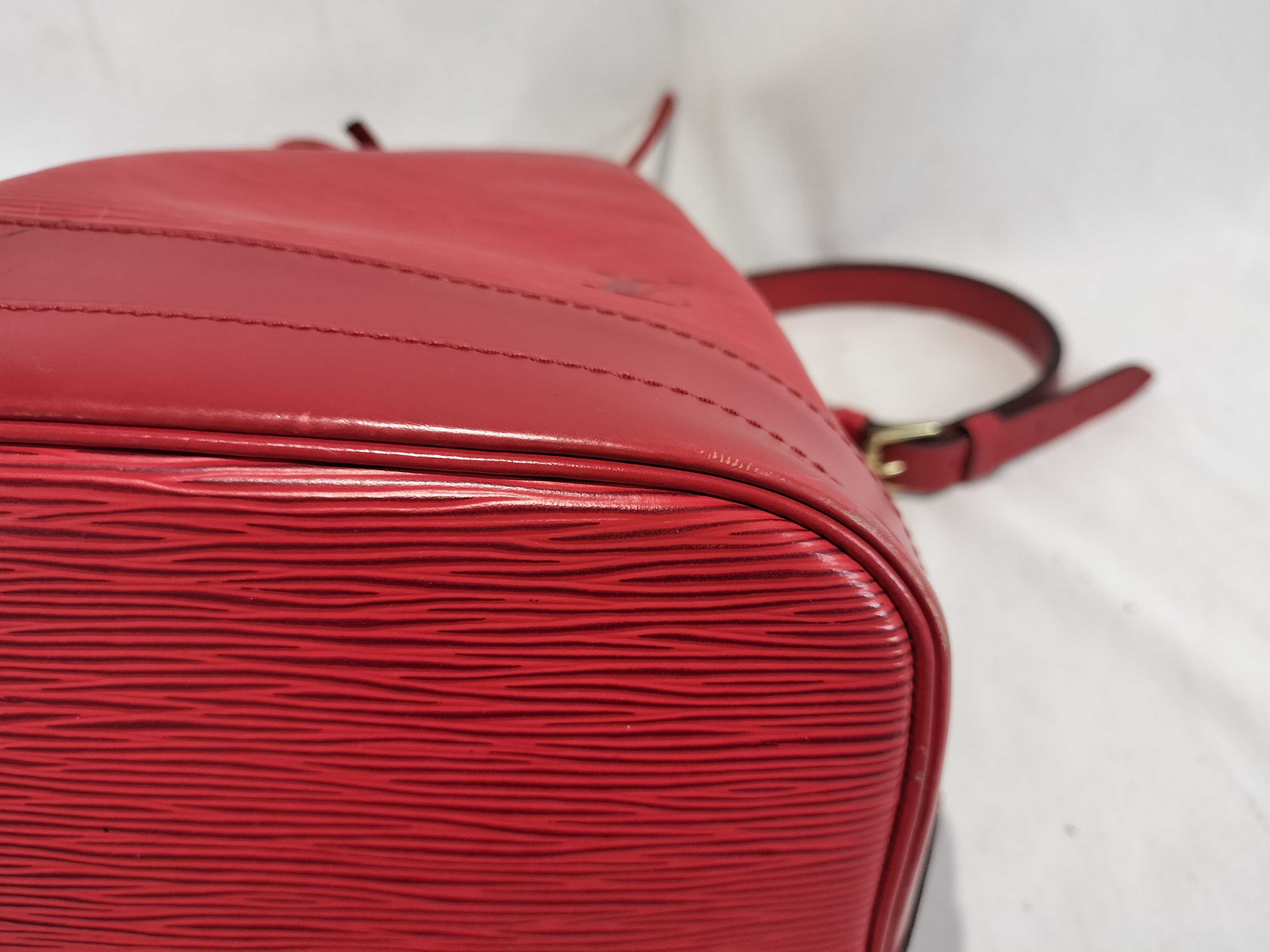 Epi Noé Shoulder Bag — view 7