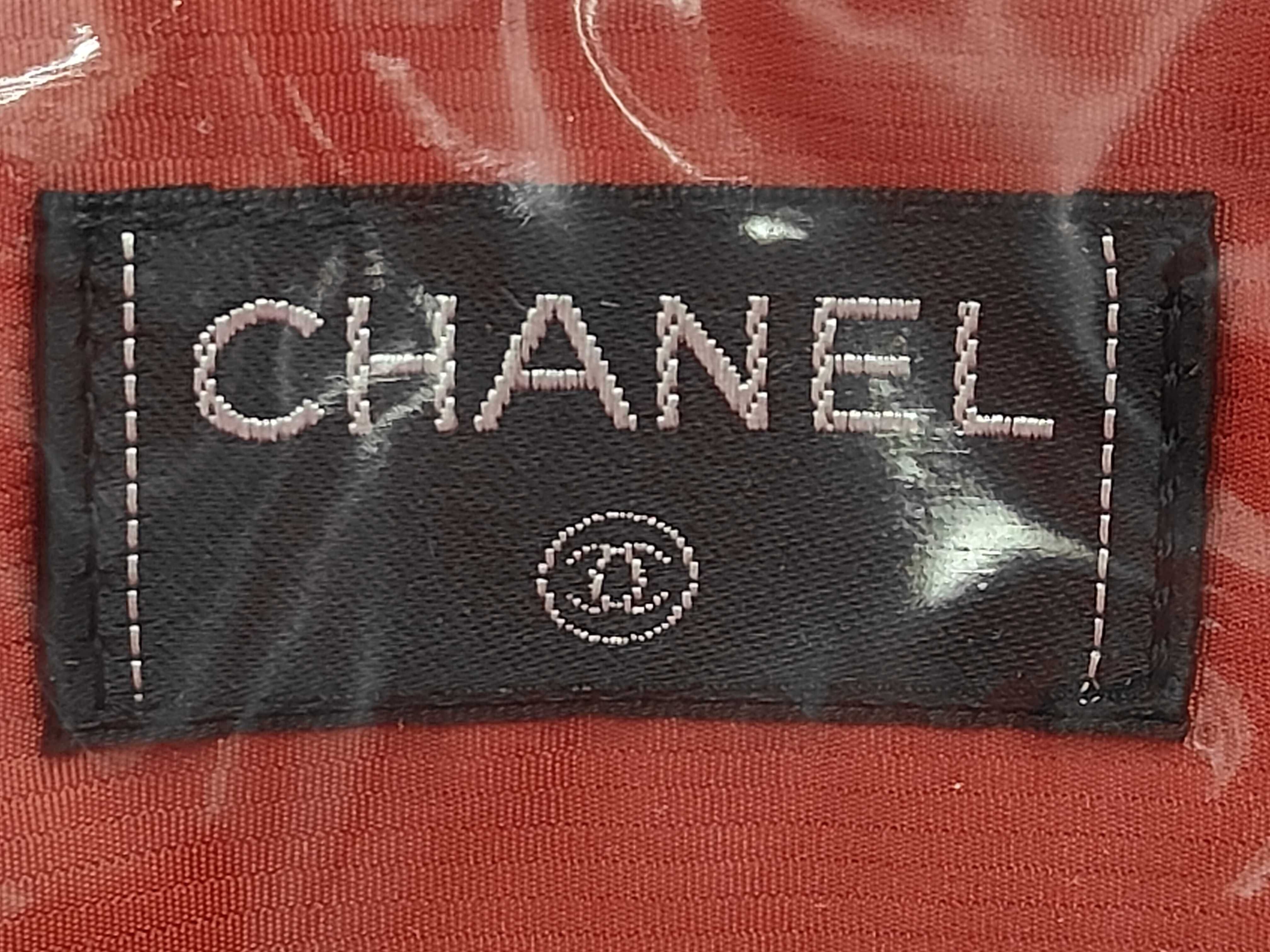 (Chanel) Old Travel Handbag — view 9