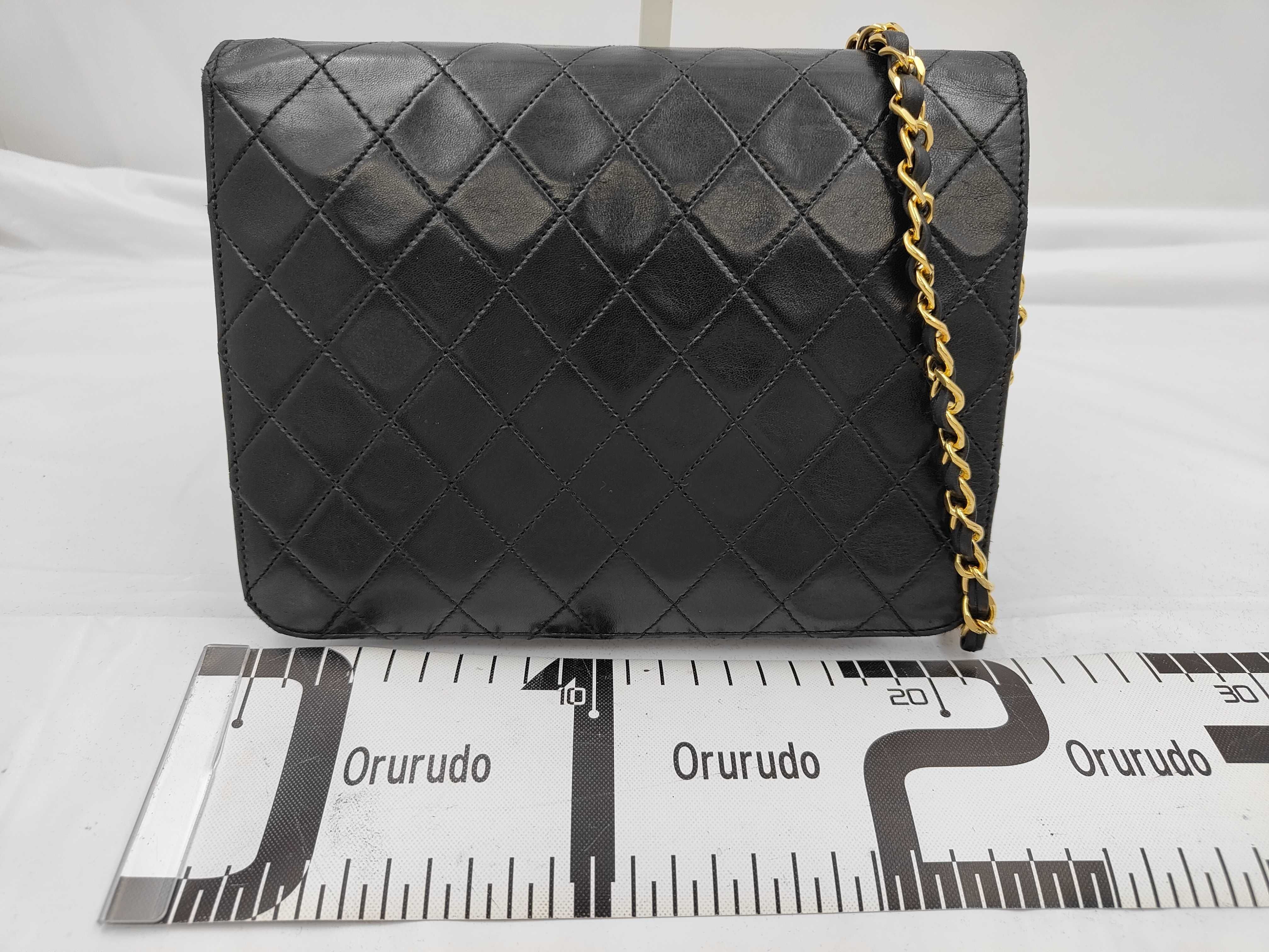 Matelassé Push Black Shoulder Bag — view 2
