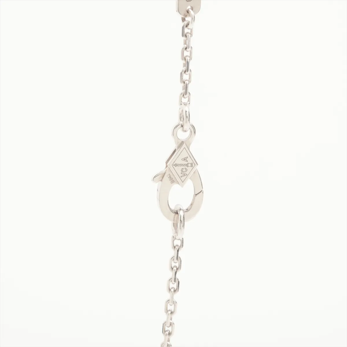Vintage Alhambra Diamond Necklace 750(WG) 5.6g JA529409 — view 3