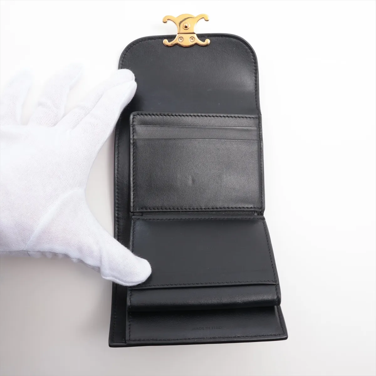 Triomphe Small Flap Wallet Leather Compact Wallet Black — view 5