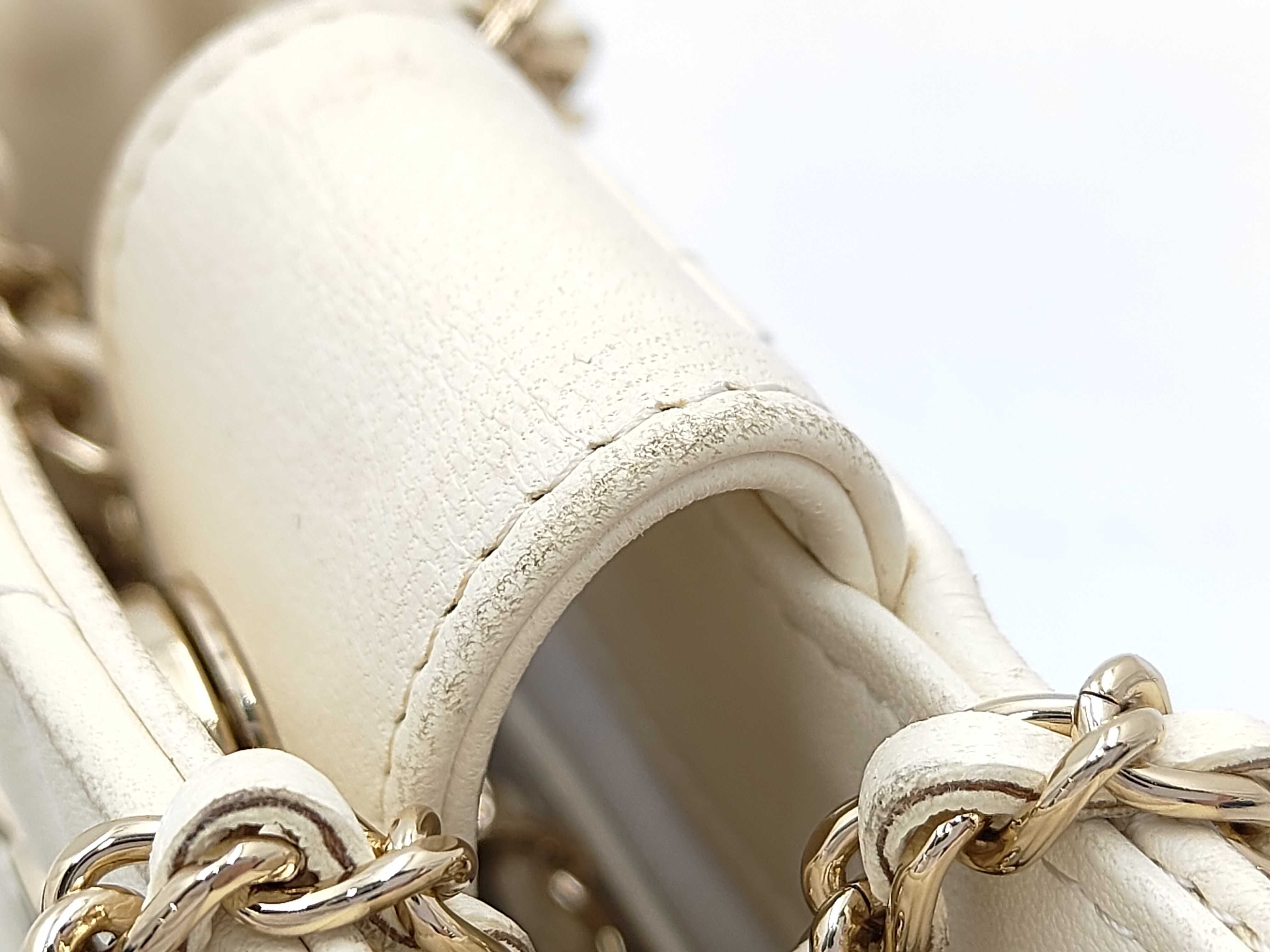 Matelassé Mini Chain Shoulder Bag 31804087 — view 14