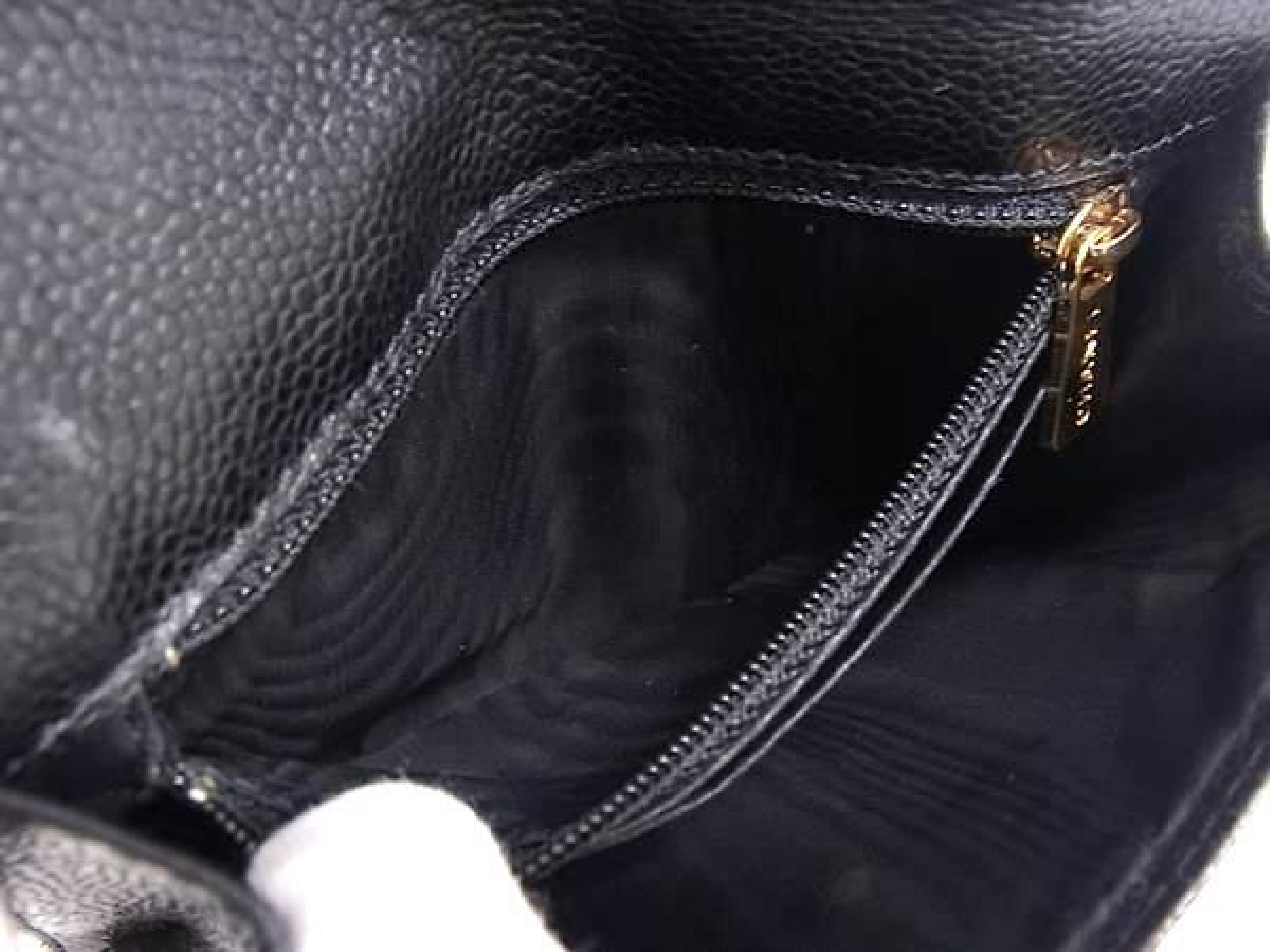 Coco Mark Caviar Skin Bi-fold Wallet, Coin Purse, Card Holder, Women's, Black (FY5350) — view 5
