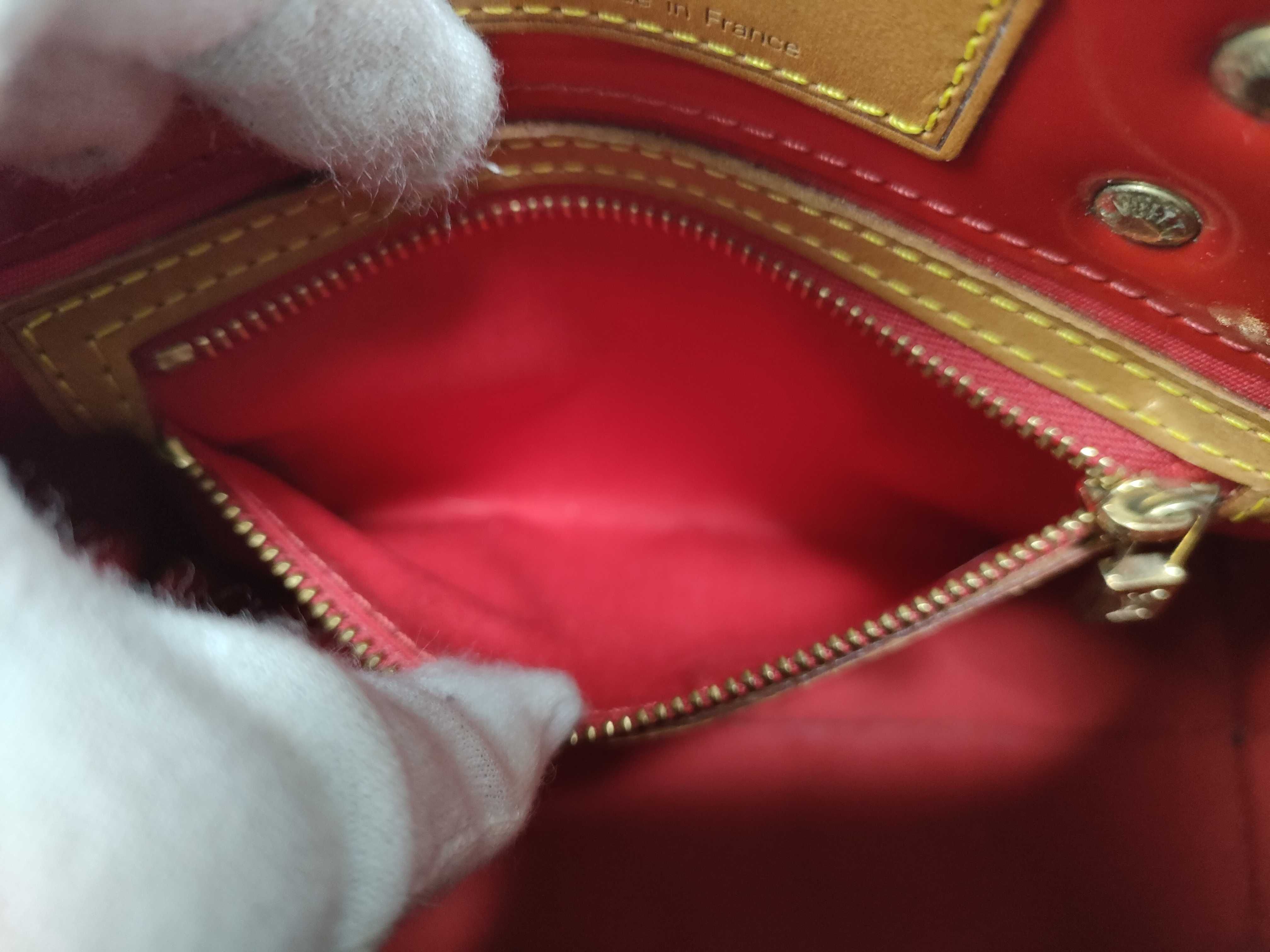 Vernis Louis Vuitton Handbag — view 15