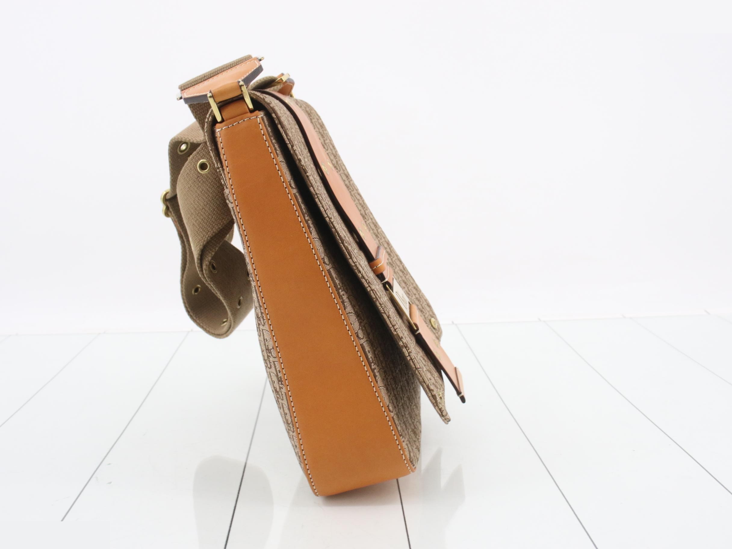 Shoulder bag, Trotter canvas — view 4