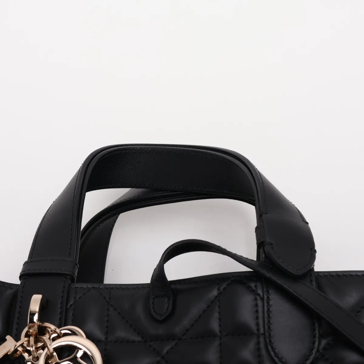Macro Cannage Toujours Leather Handbag, Black — view 6