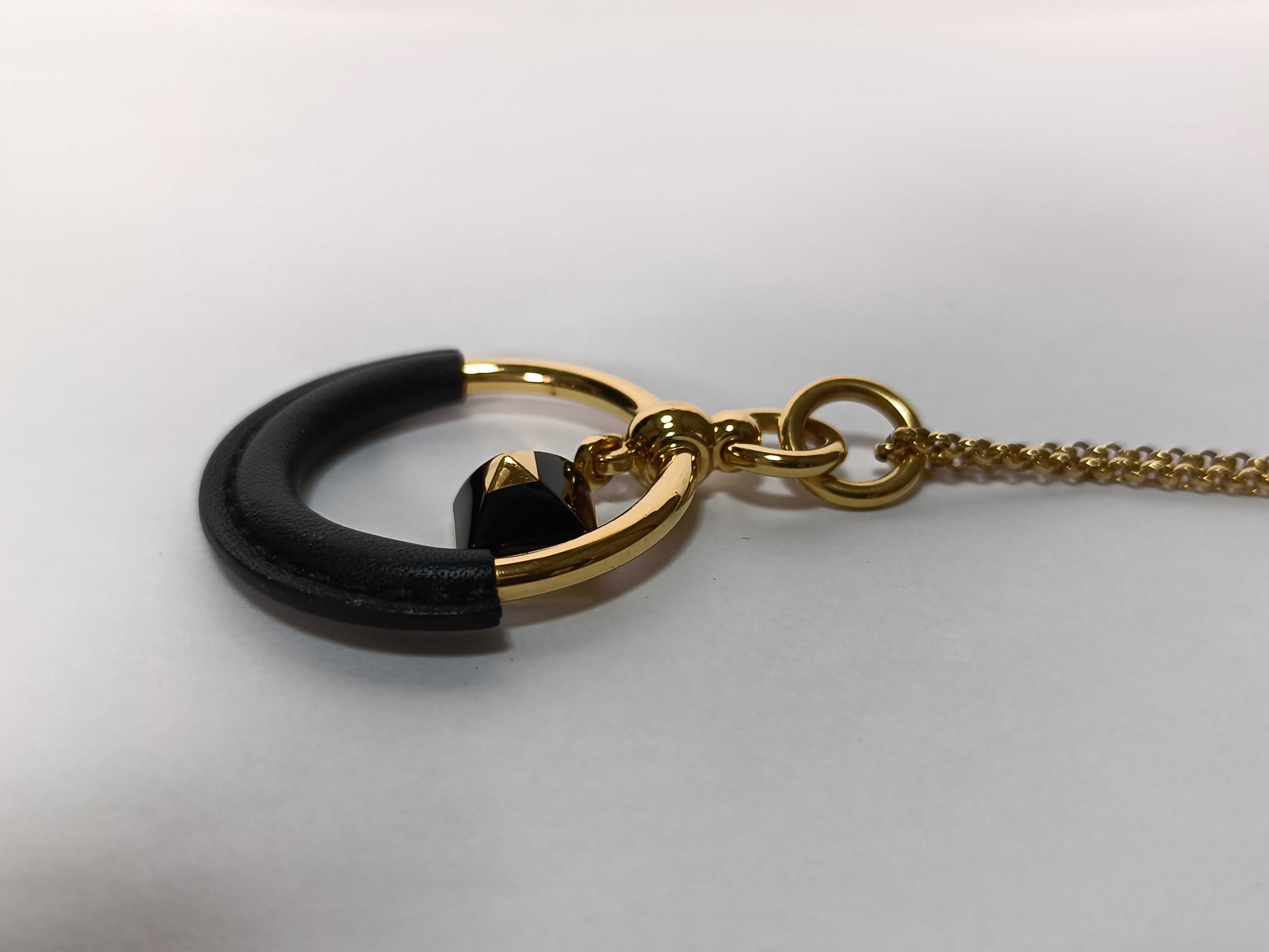 Loop Medor Necklace — view 2