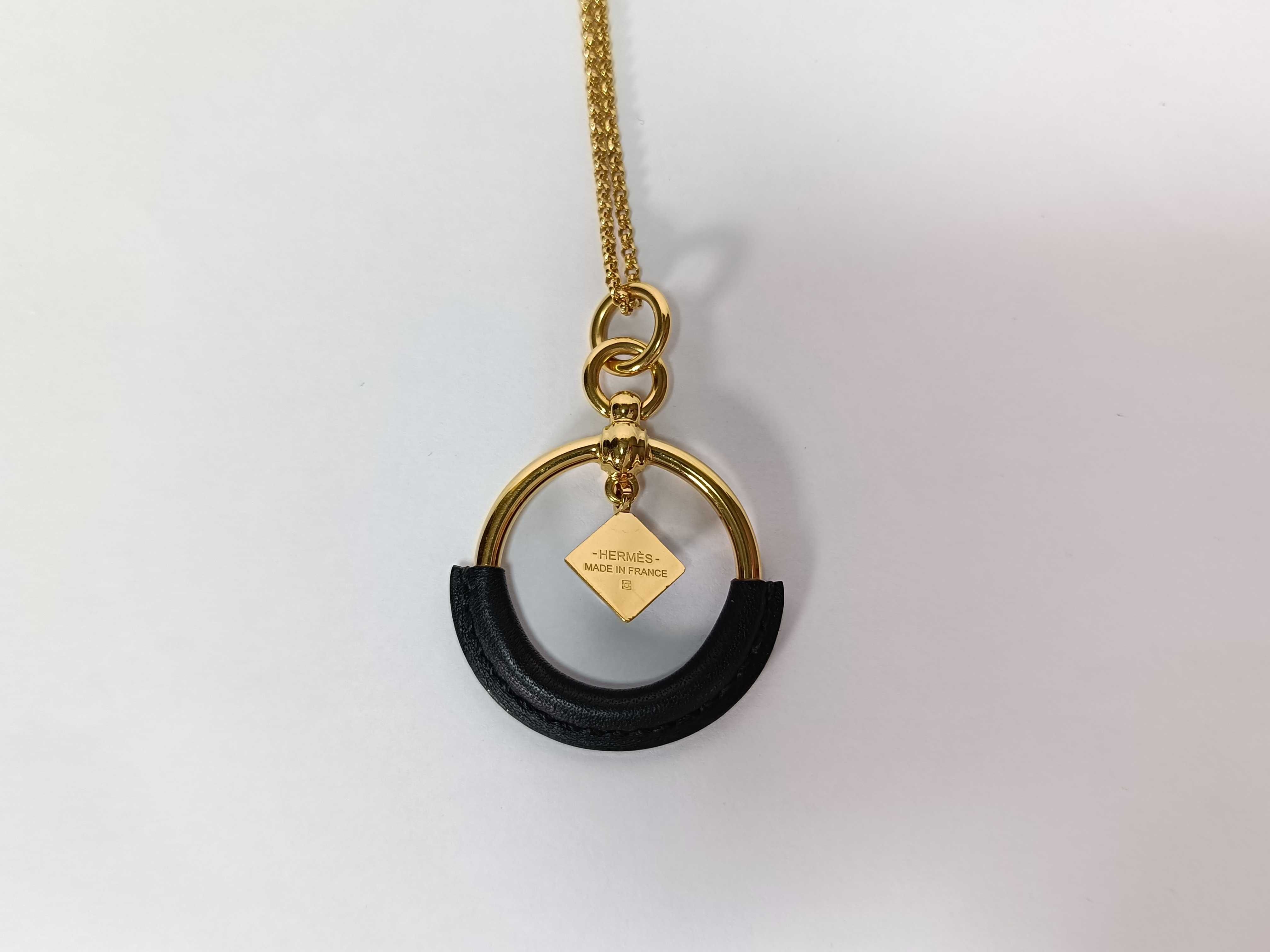 Loop Medor Necklace — view 3