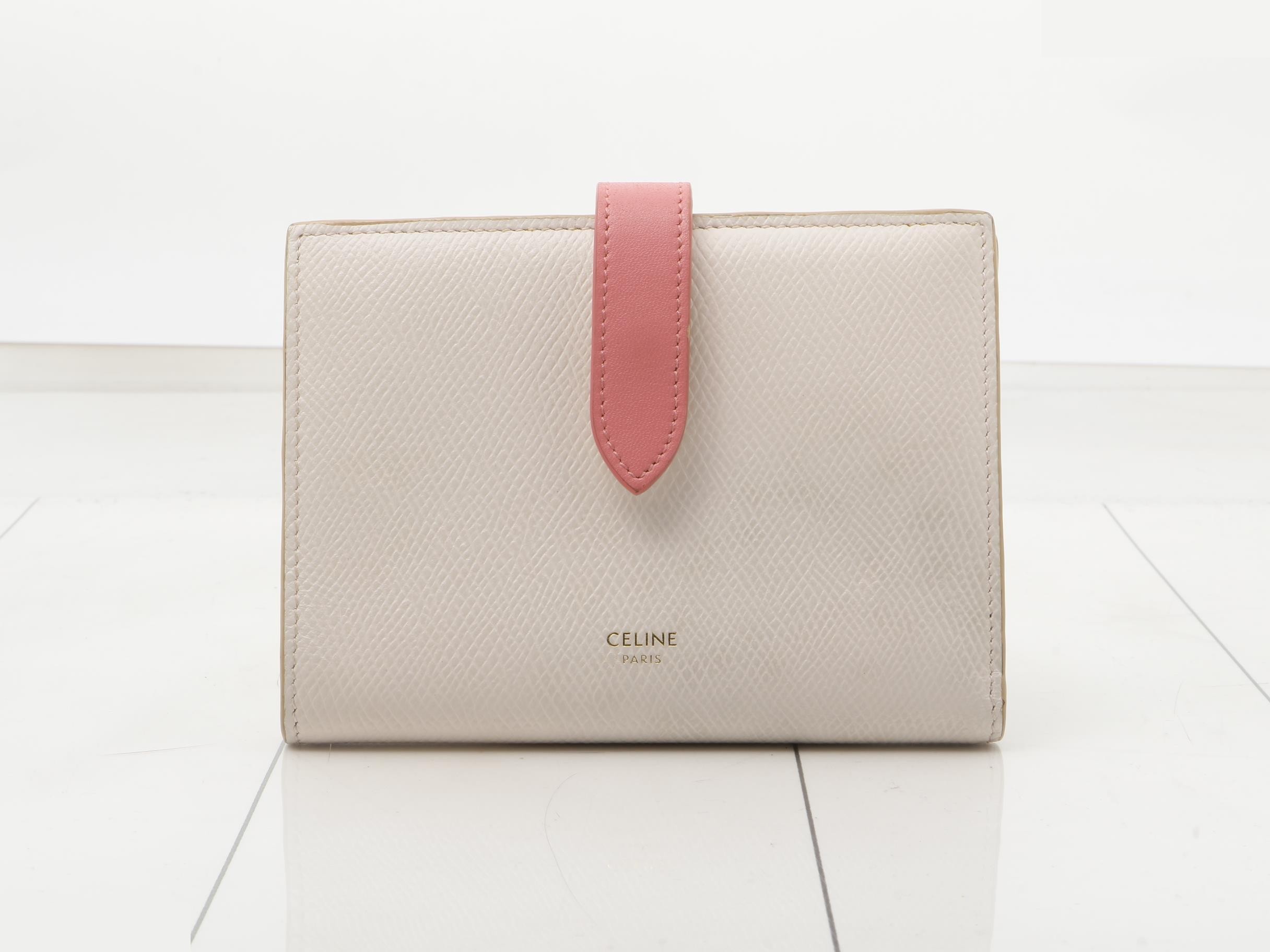 Medium strap, embossed leather, pink