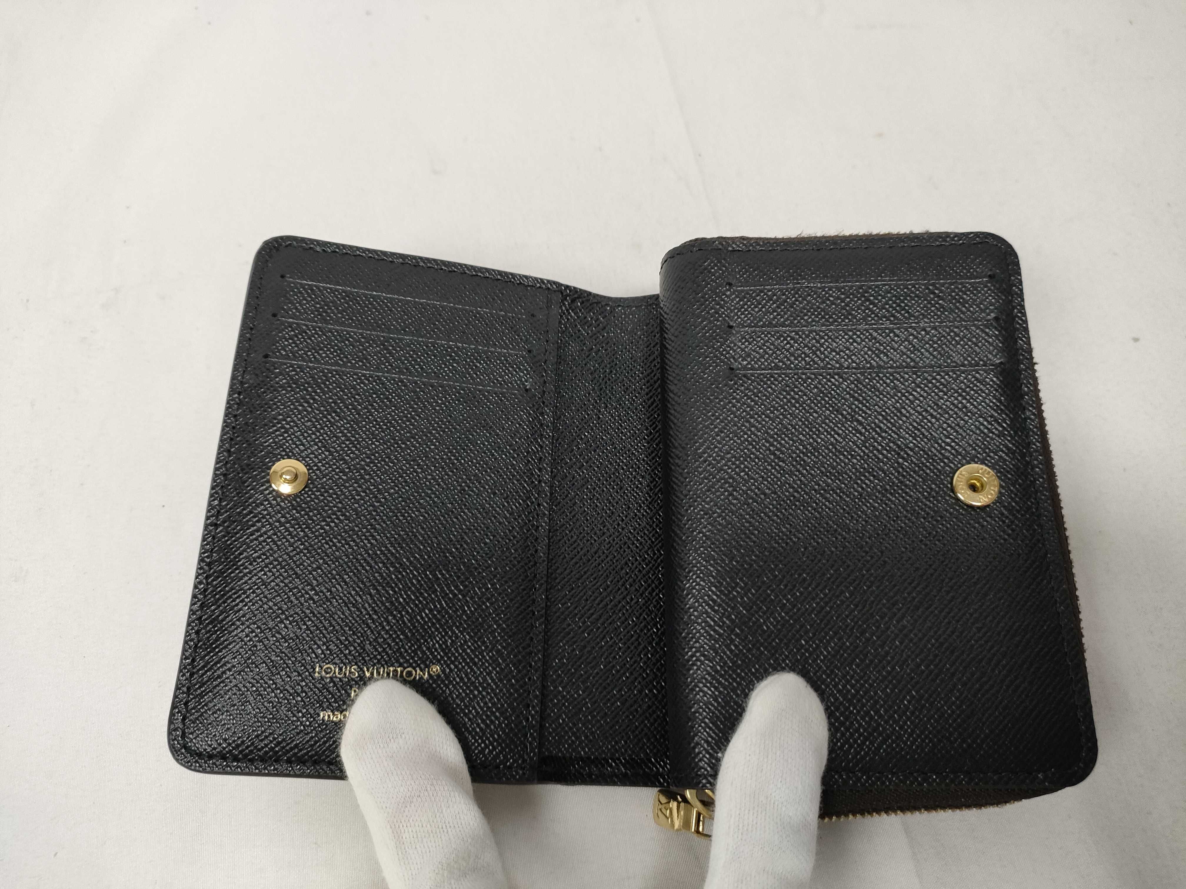 Monogram Louis Vuitton Excellent Condition Monogram Reverse Giant Portefeuille Lou Bi-fold Wallet M81461 RFID Wallet — view 10