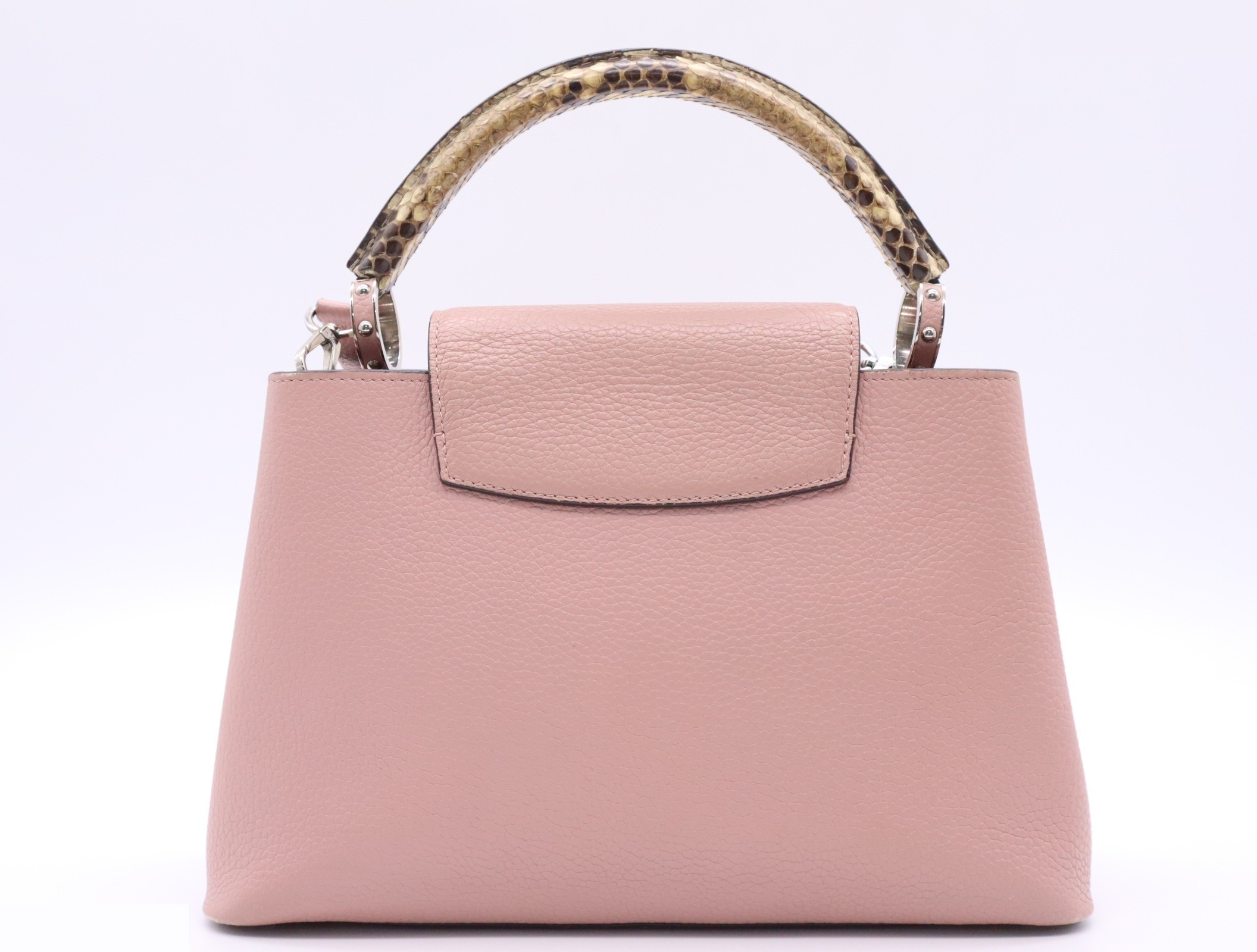 Capucines PM Magnolia bag, with shoulder strap, dust bag, and box. RFID verified. — view 2