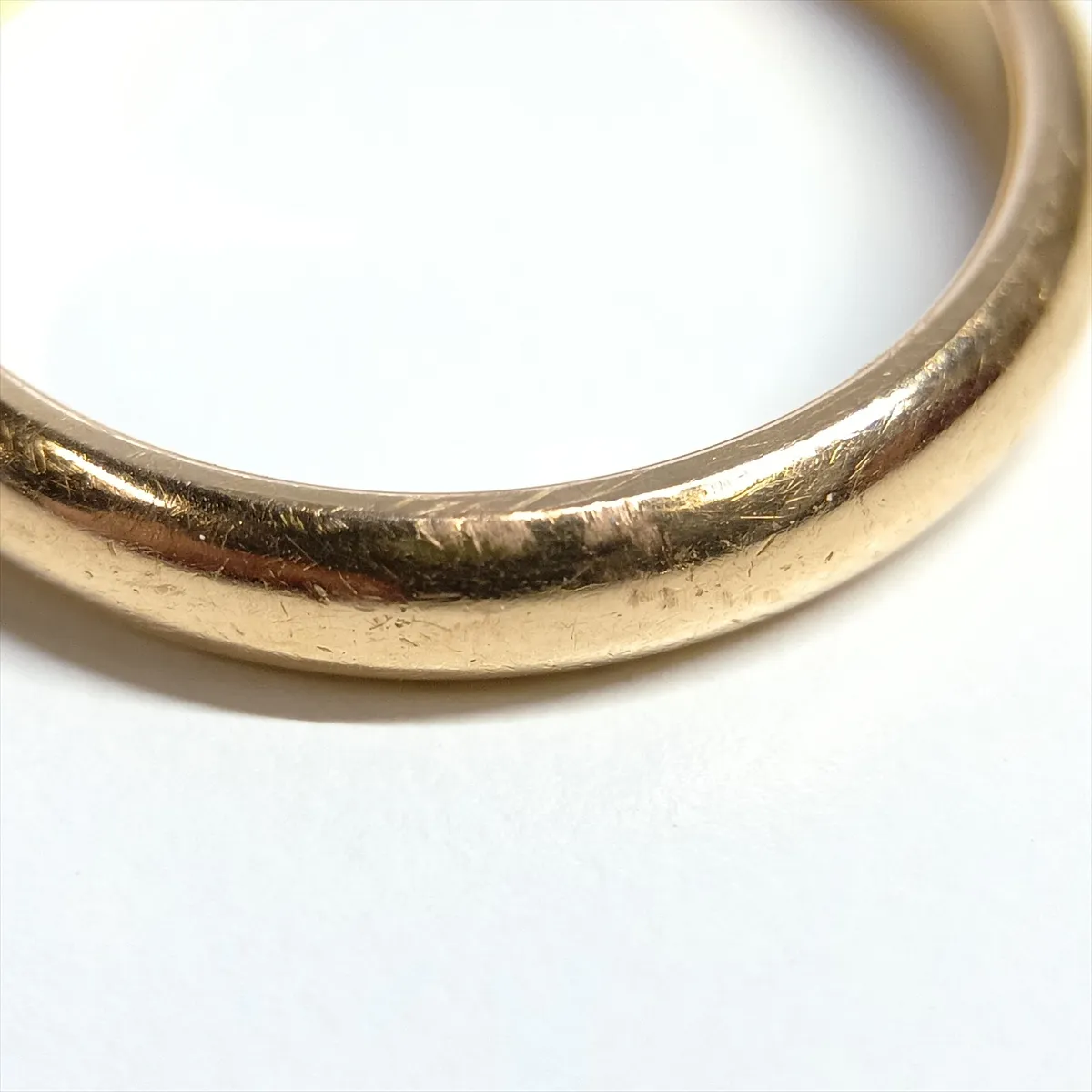 wedding ring, 750 (PG), 5.0g, size 58, initials OHY371, metal scratches. — view 6