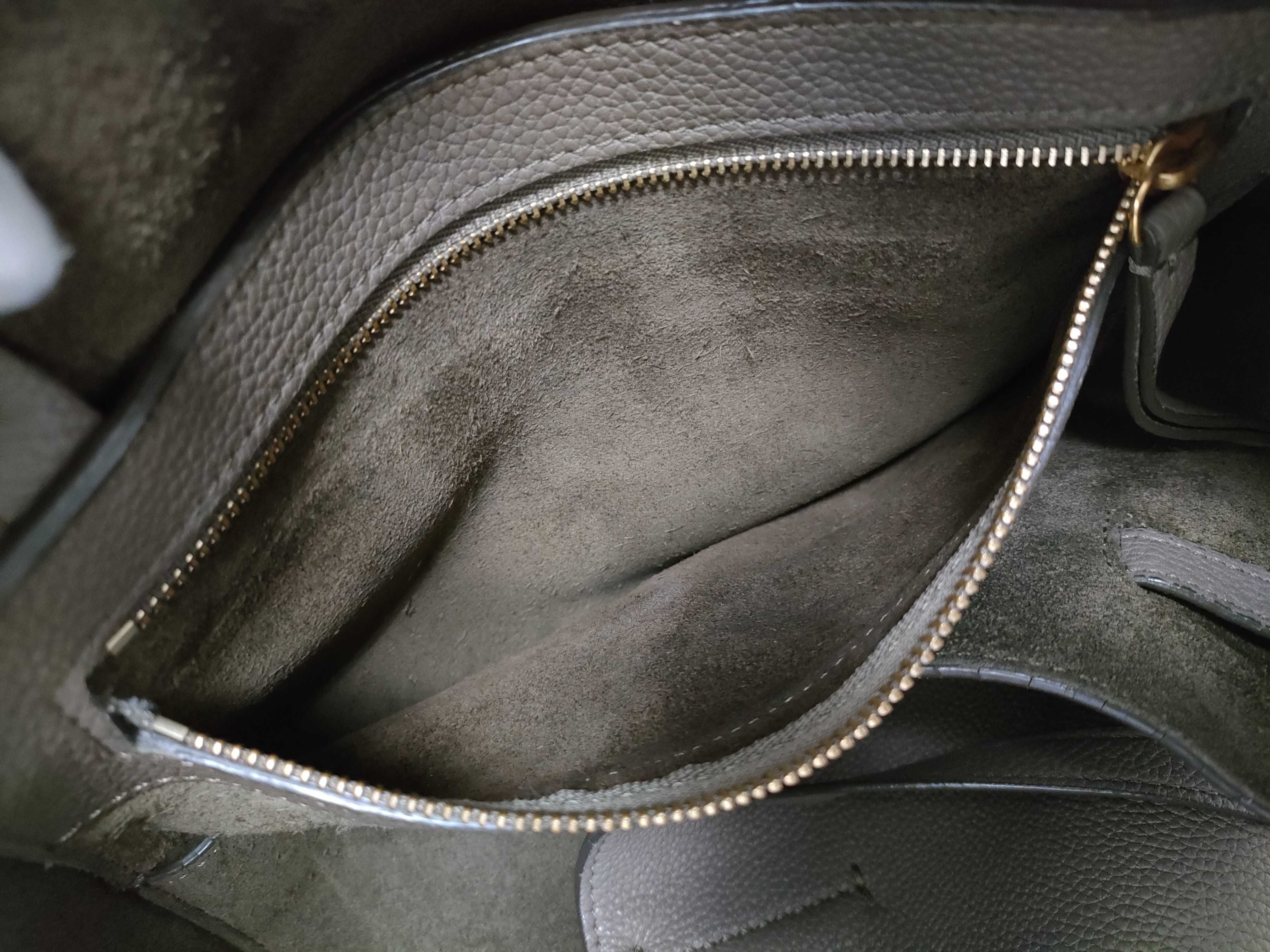 Cabas Phantom Small Leather Shoulder Bag — view 14