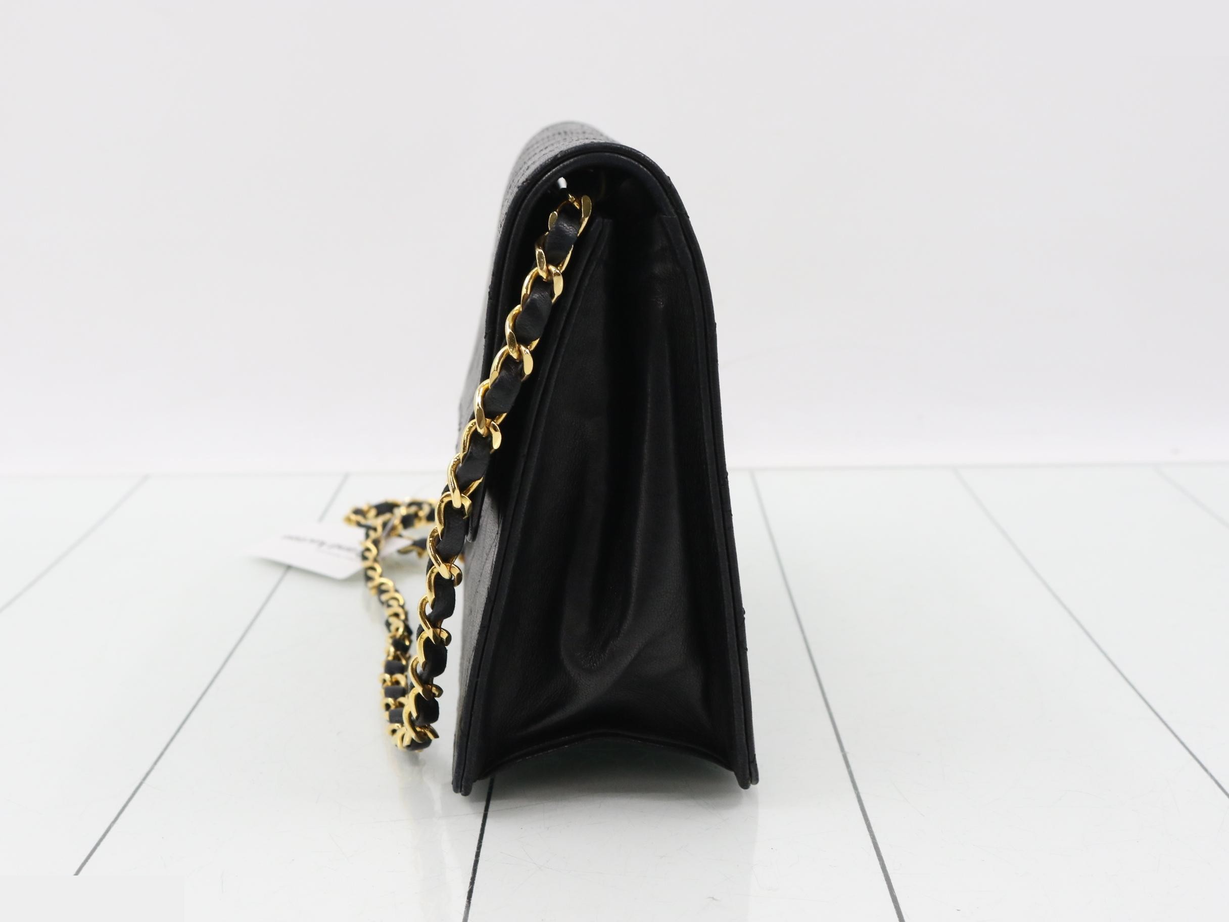 Matelassé (bag) - Chain shoulder bag — view 3