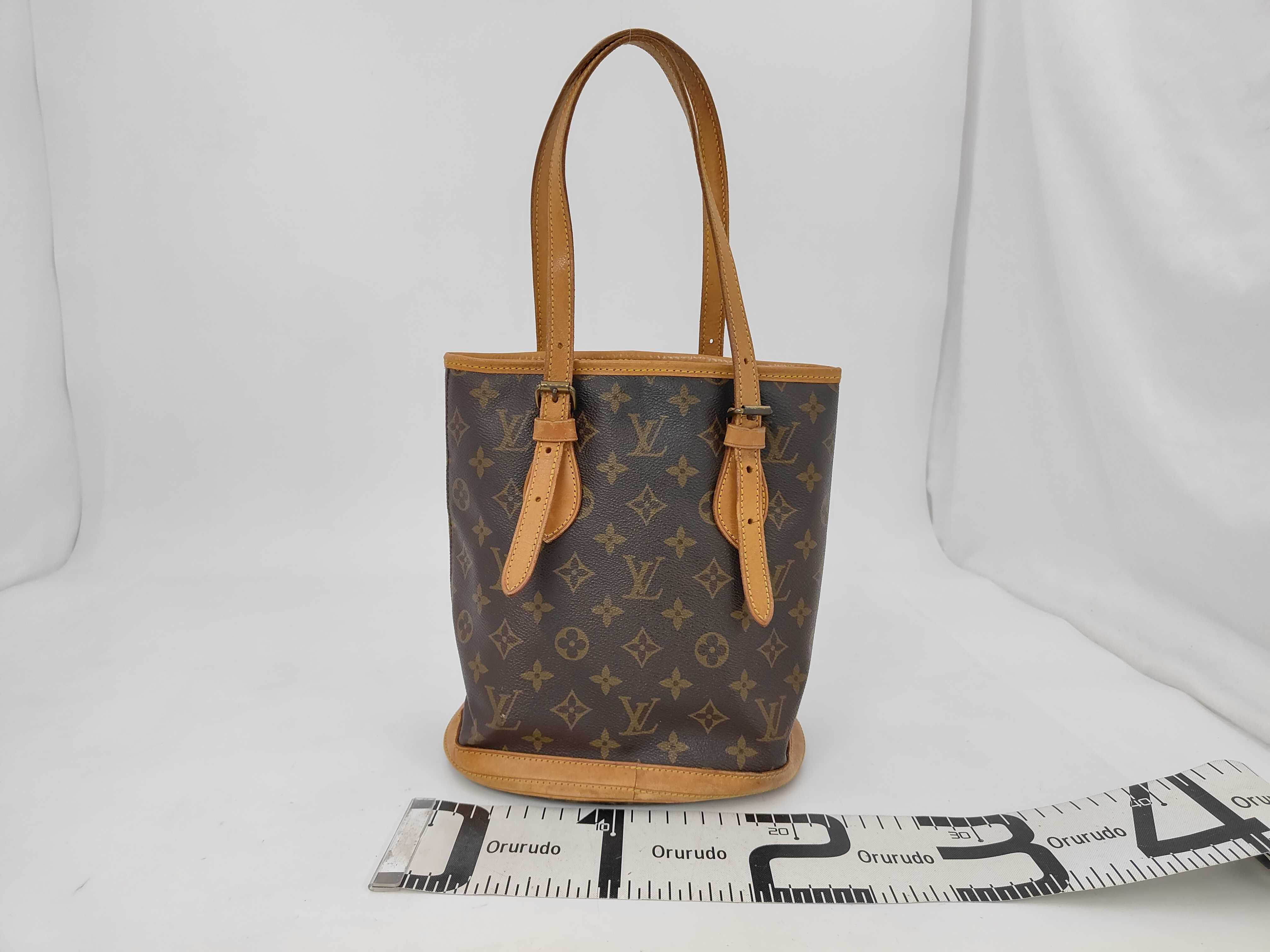 Monogram Bucket PM FL0031 Shoulder Bag — view 2