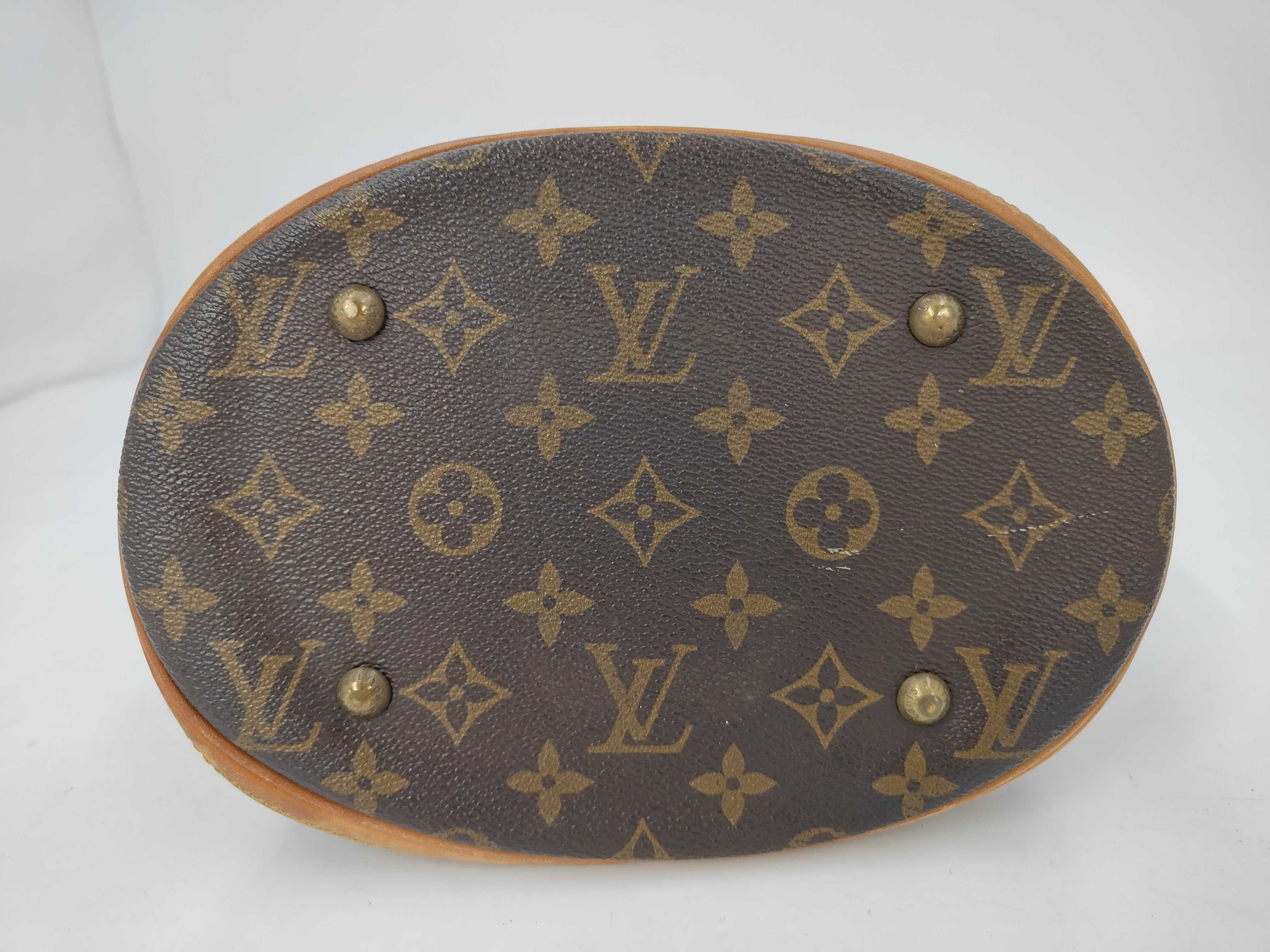 Monogram Bucket PM FL0031 Shoulder Bag — view 8