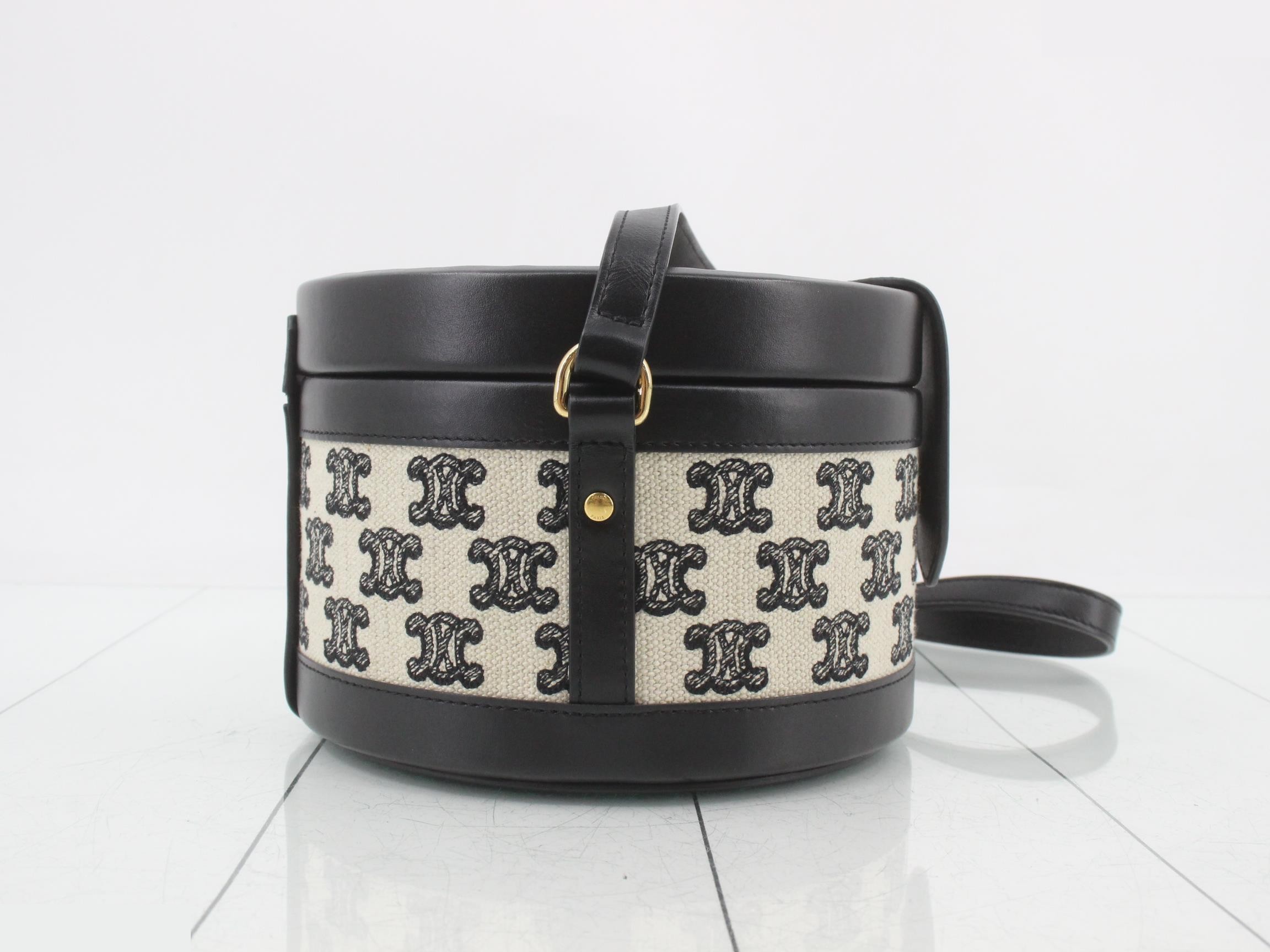 Shoulder bag — view 4