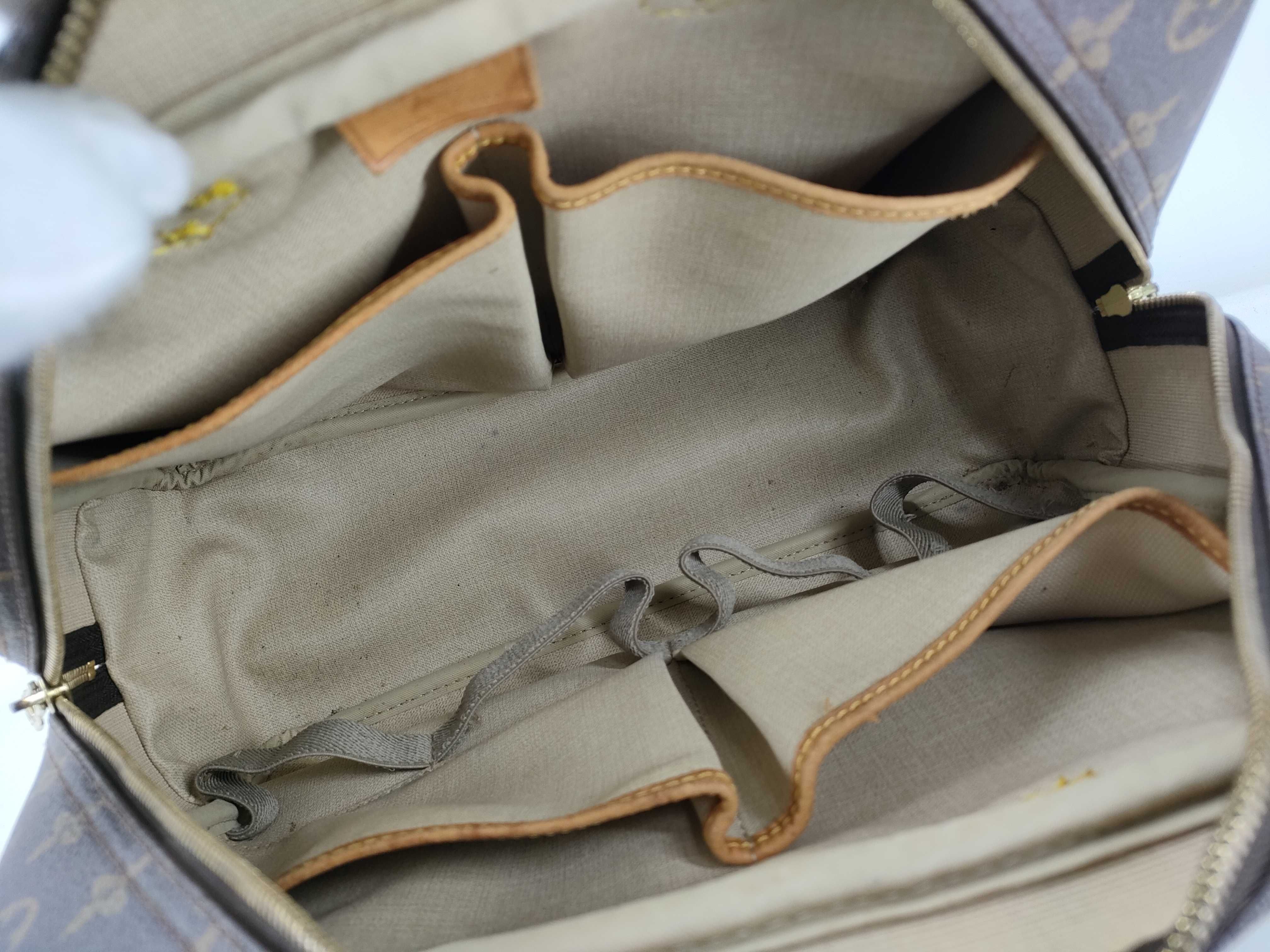 Monogram Louis Vuitton Monogram Deauville Handbag — view 9