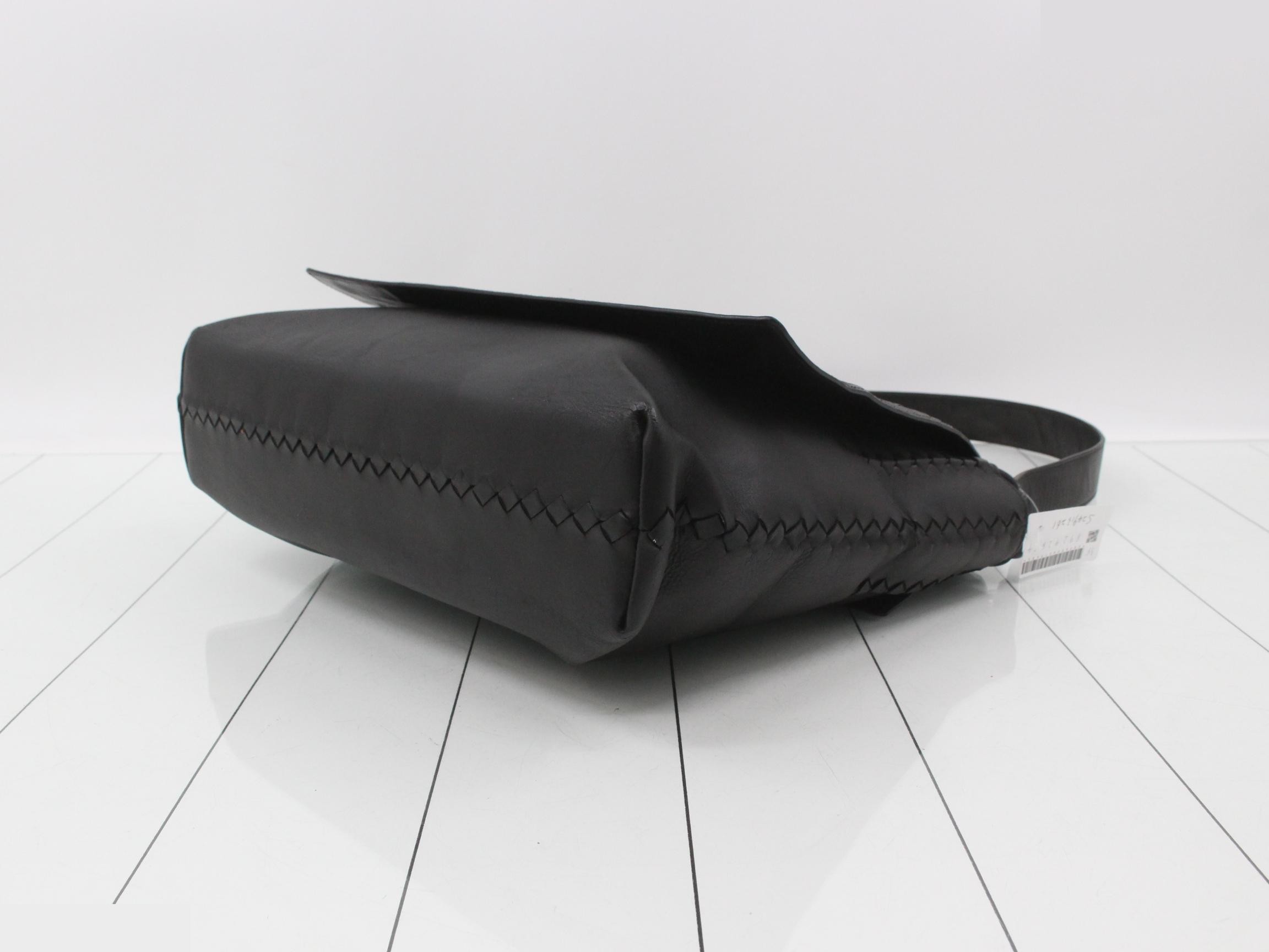 Intrecciato Leather Messenger Bag, Black — view 6