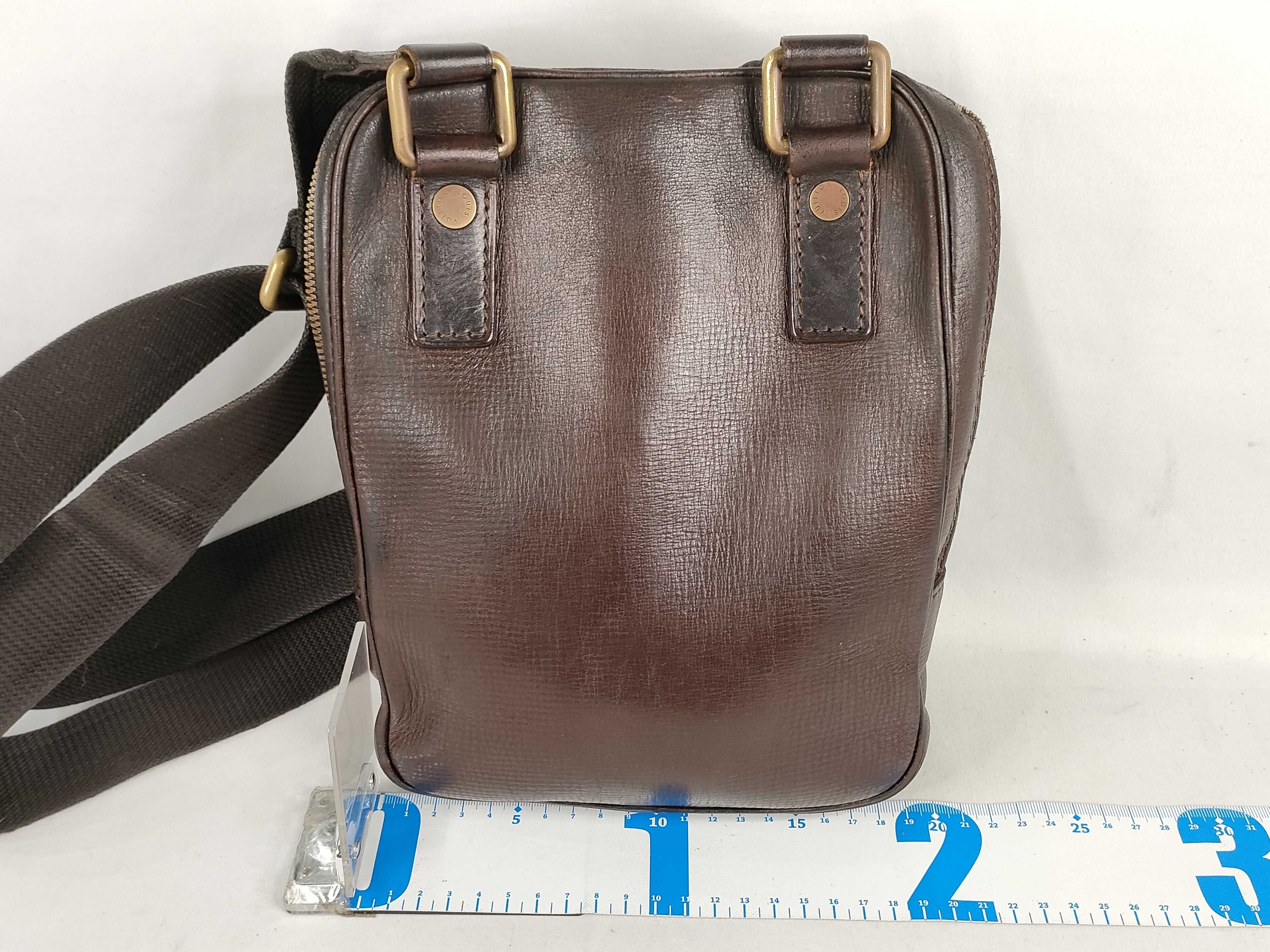 Utah Louis Vuitton Utah Iroqua M92534 TH0066 Shoulder Bag — view 2