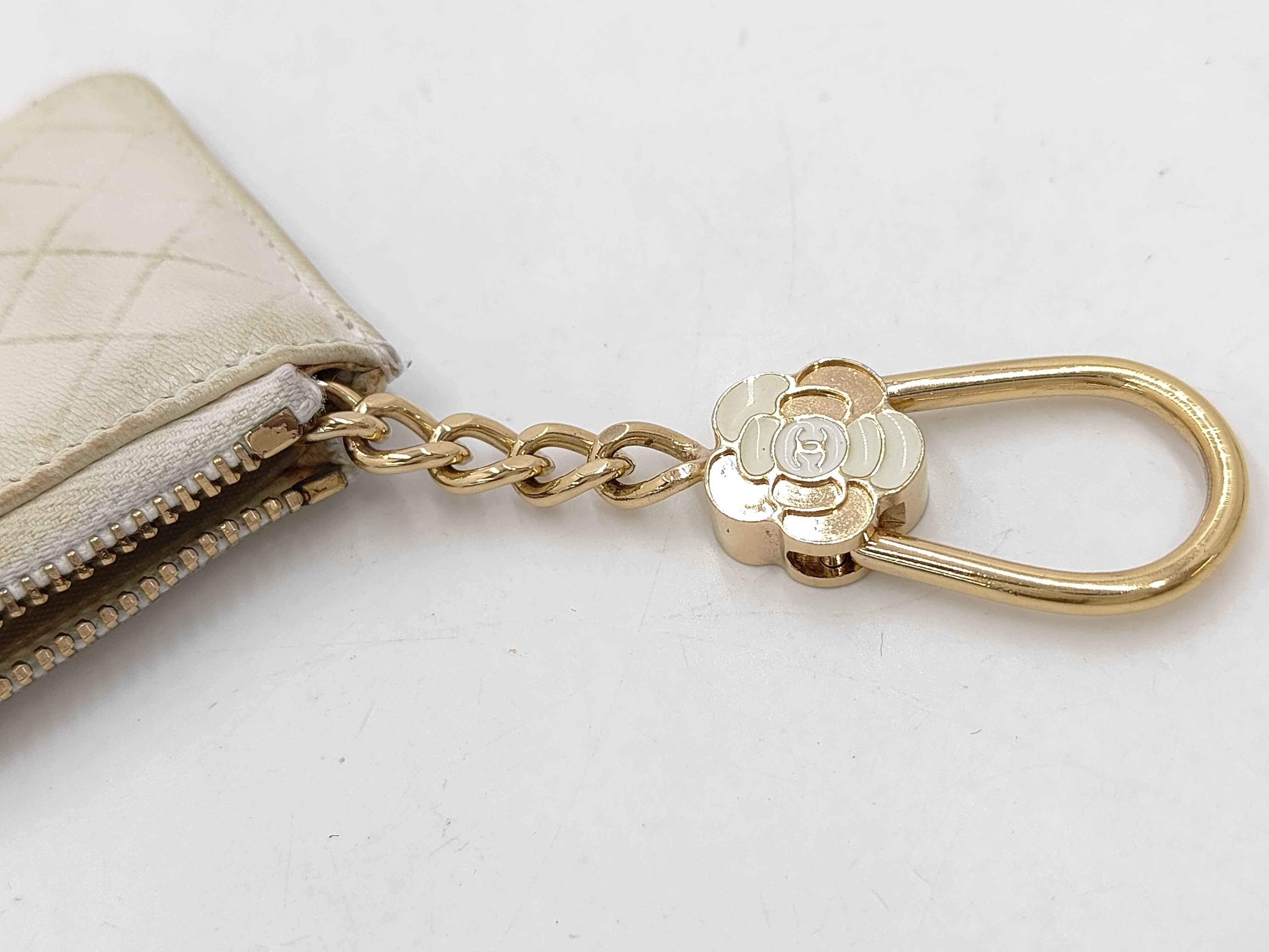 coin case with camellia charm, ivory, serial number 9. — view 6