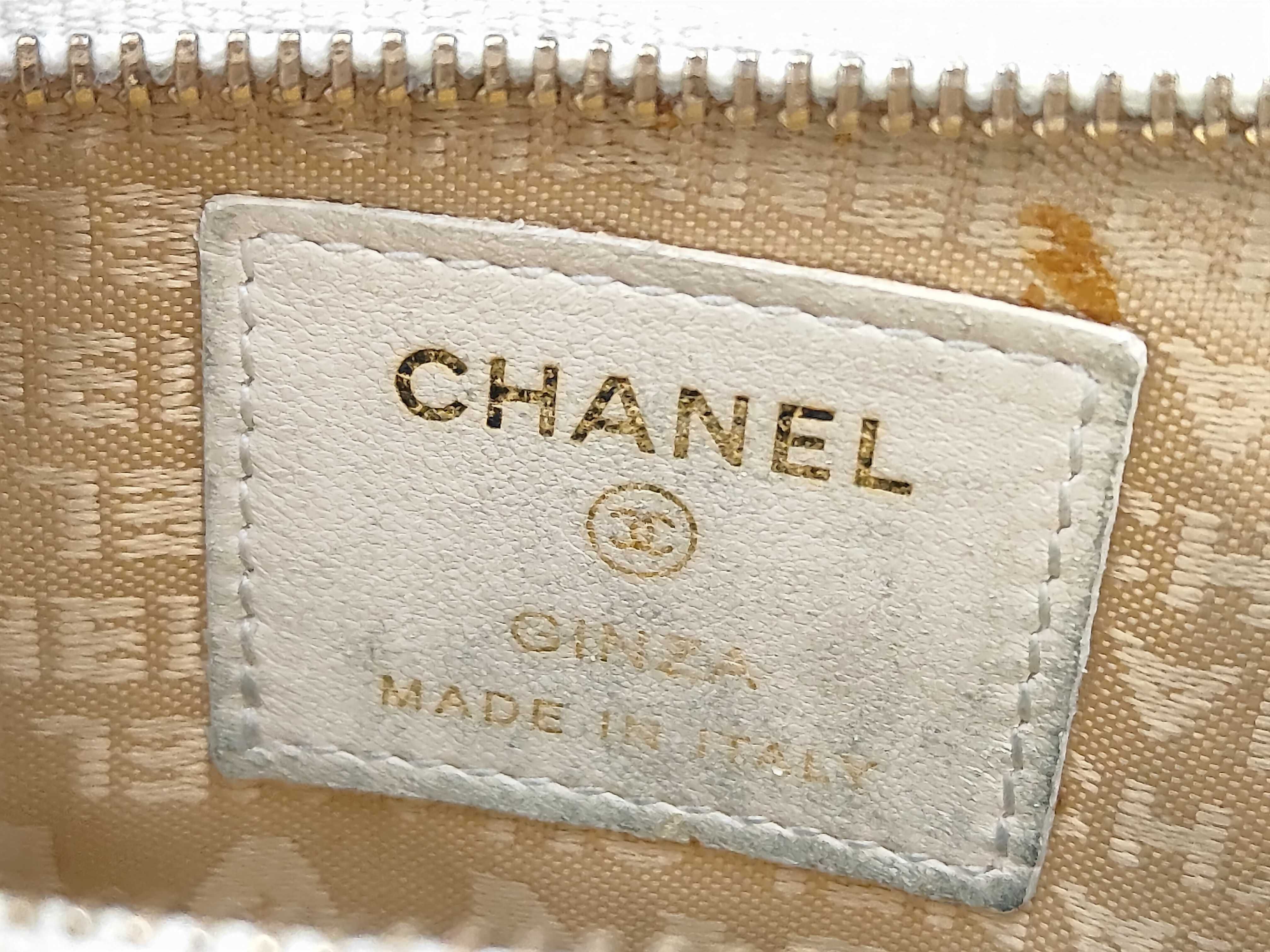 coin case with camellia charm, ivory, serial number 9. — view 8