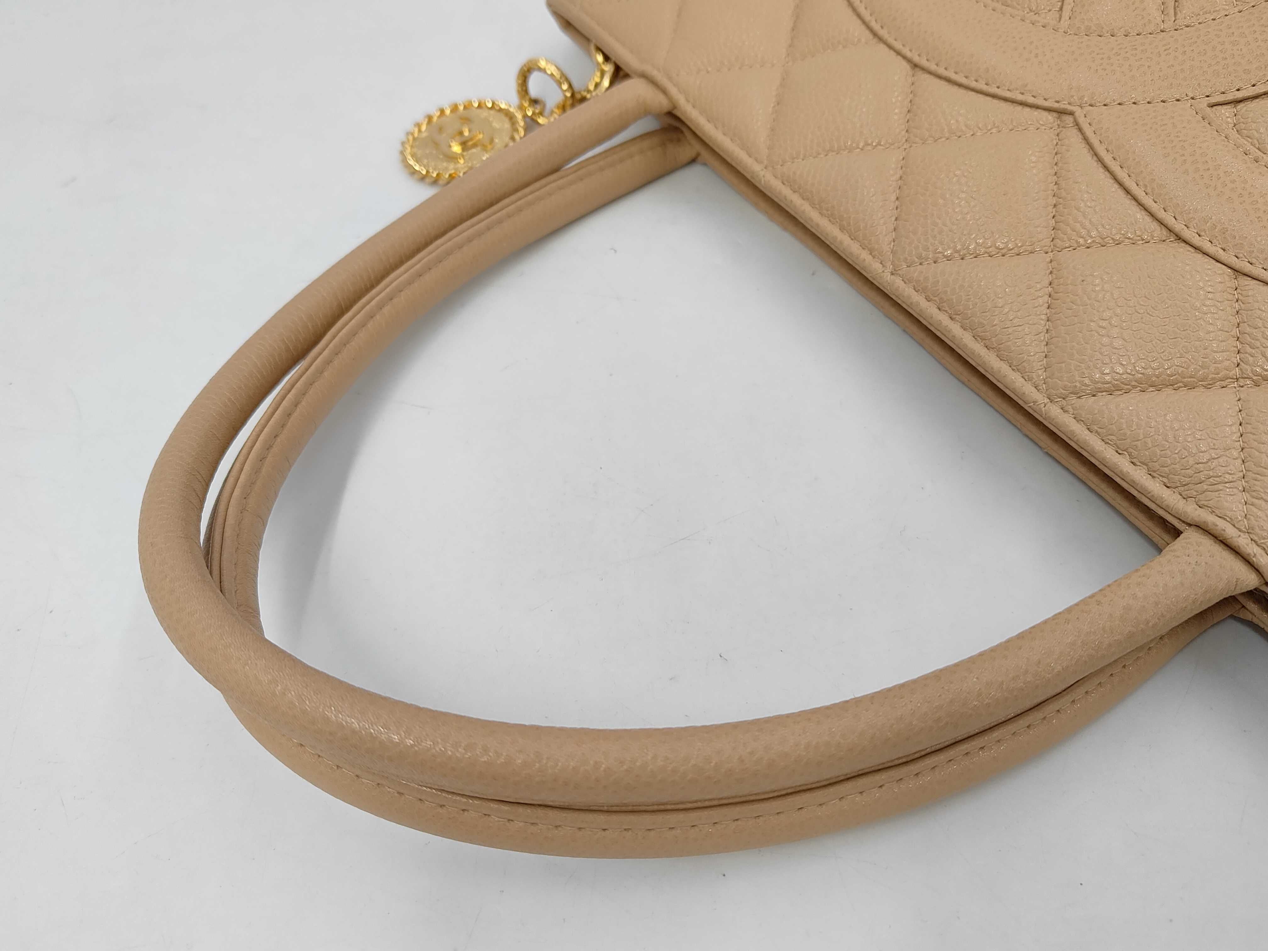 Reissue Tote 5356138 Tote Bag — view 3