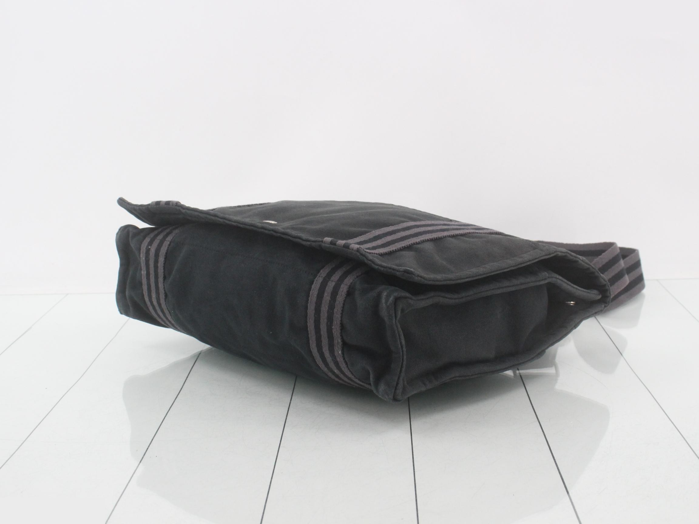 Fourre-Tout Bassas Shoulder Bag — view 6