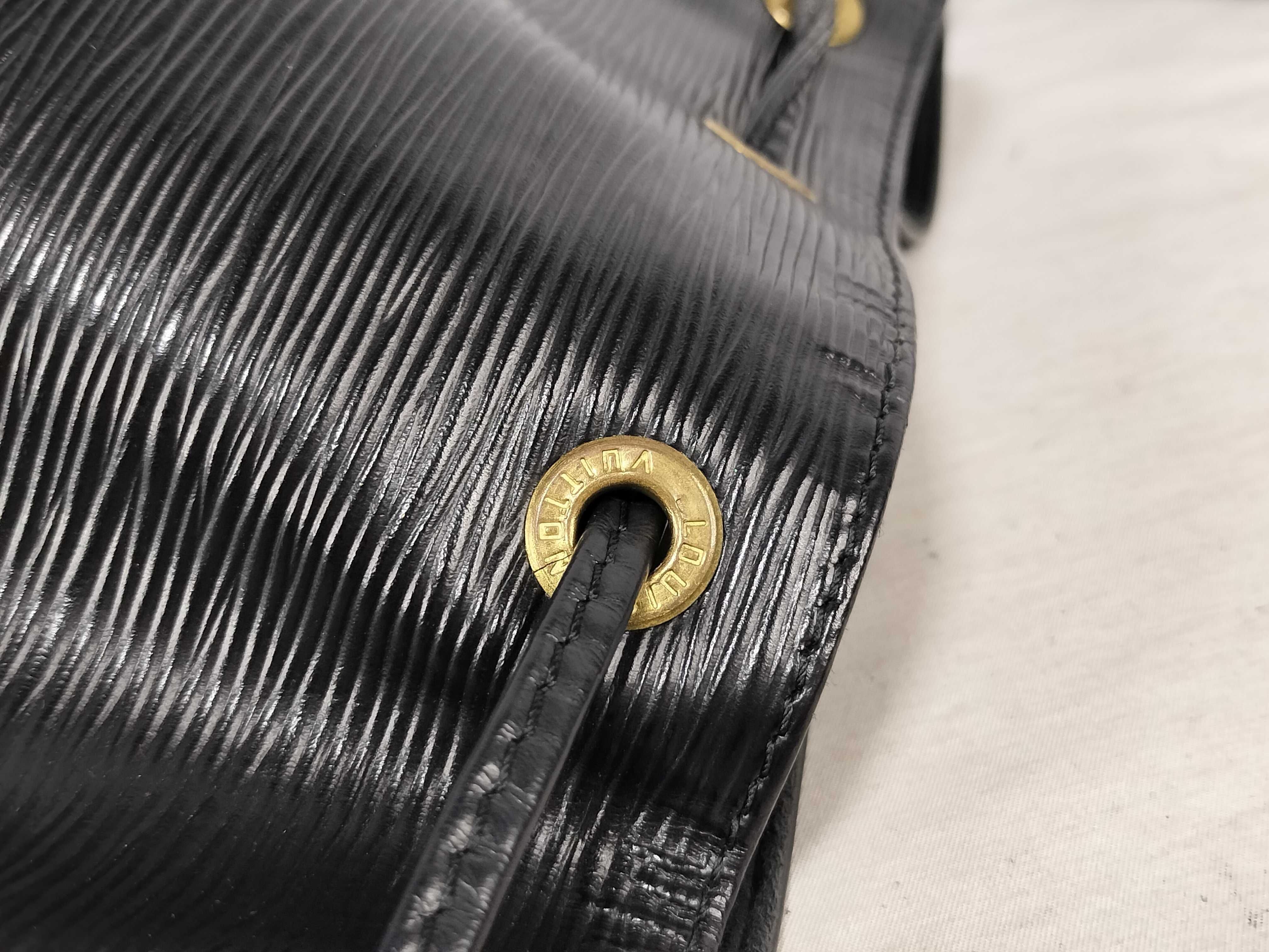 Epi Petit Noe Noir Shoulder Bag — view 11