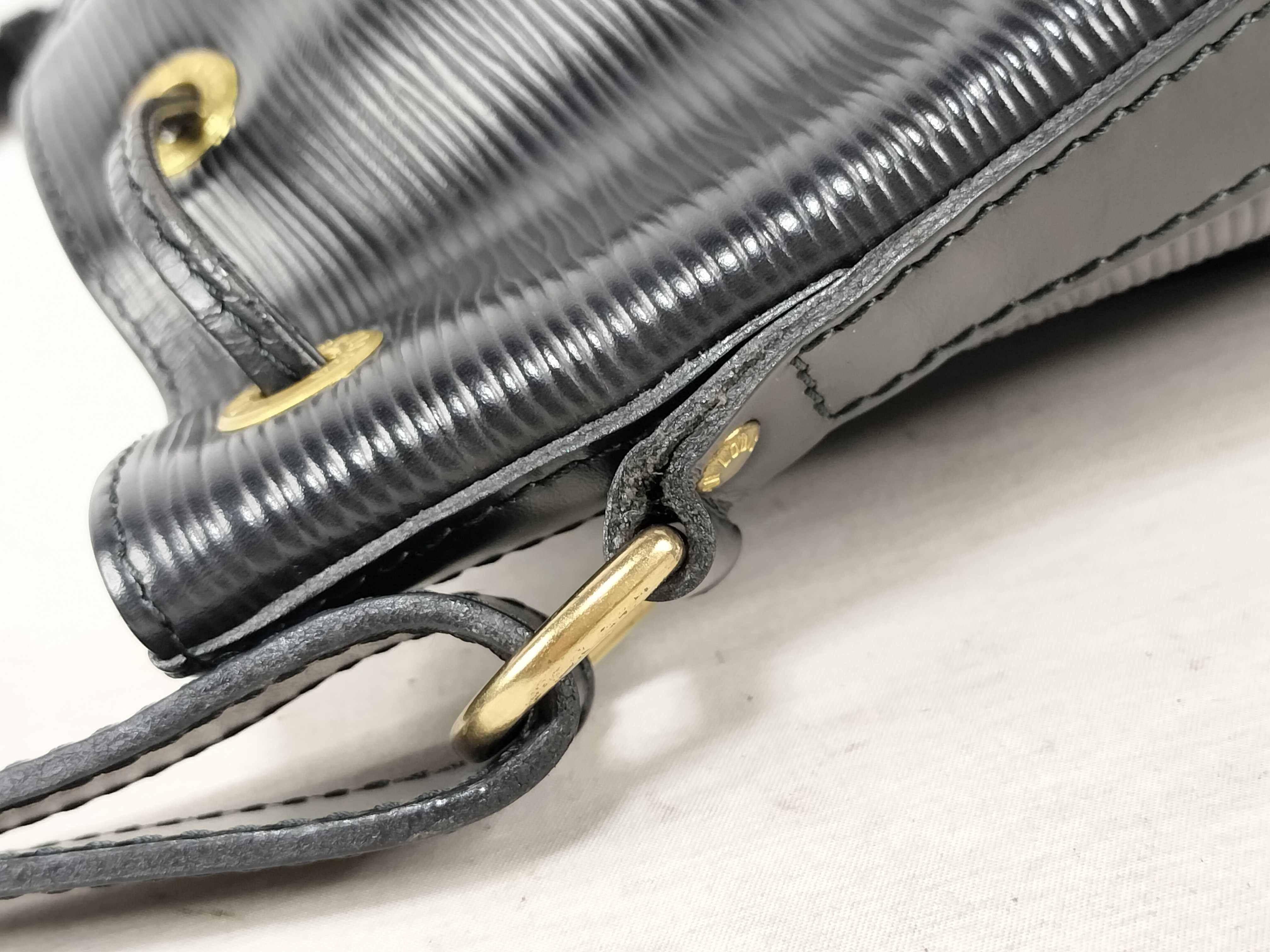 Epi Petit Noe Noir Shoulder Bag — view 5