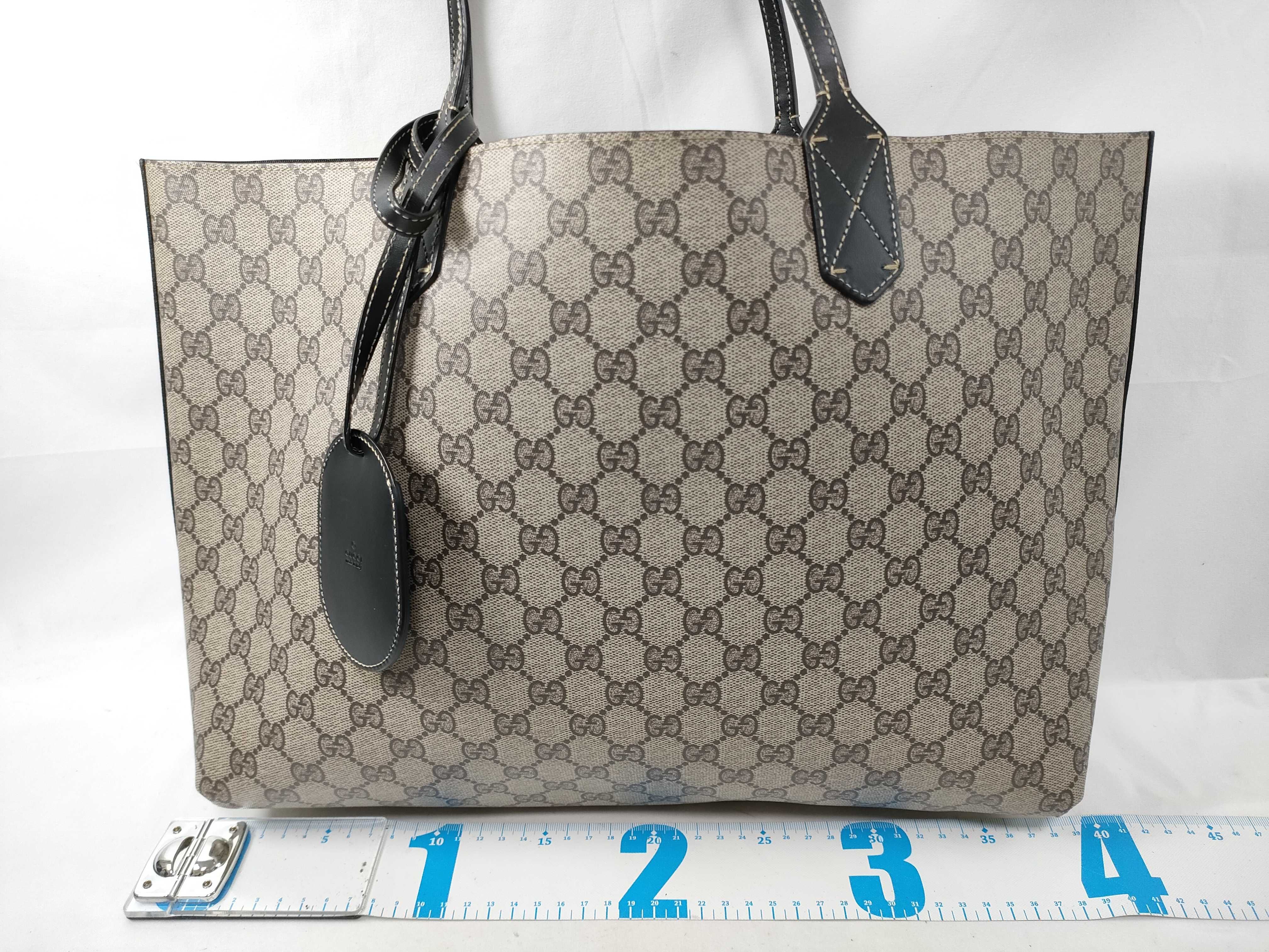 GG Supreme Reversible Tote Bag, Beige, 372613 Tote Bag — view 2