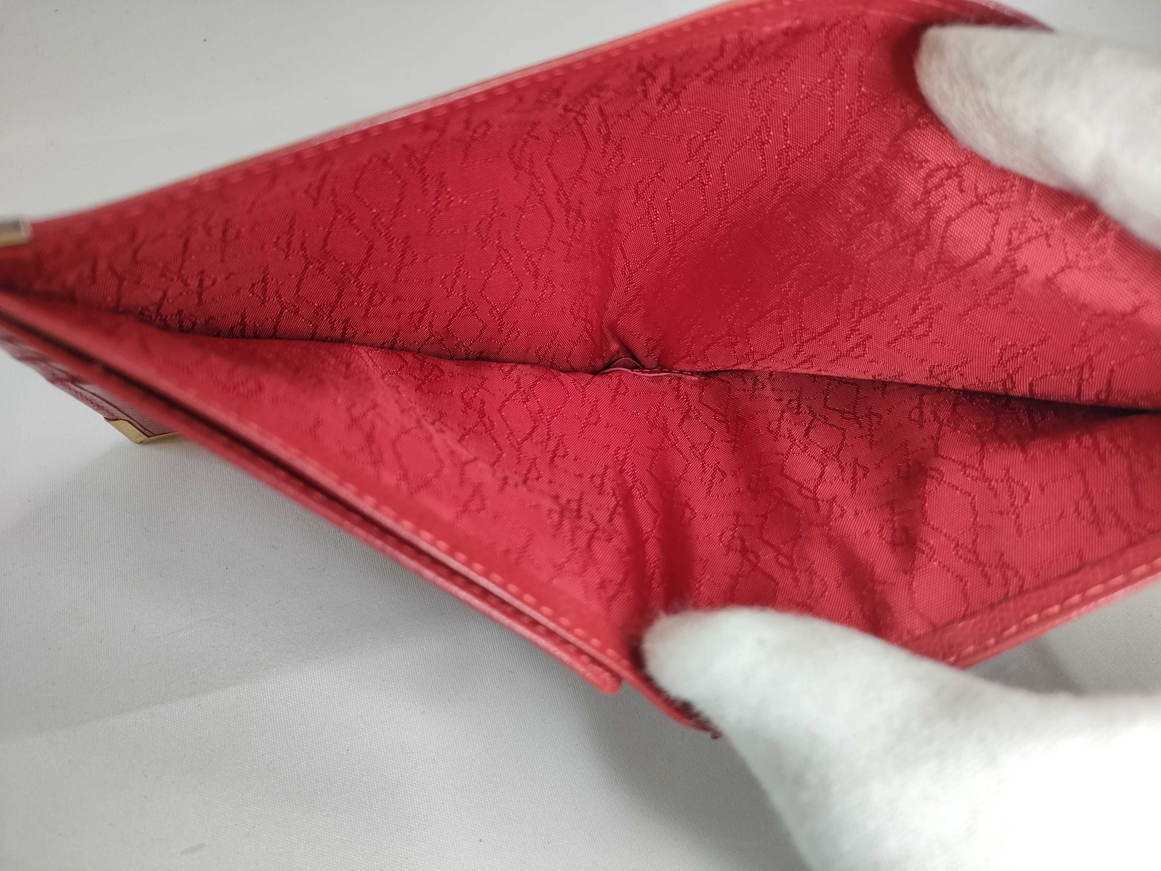Wallet — view 10