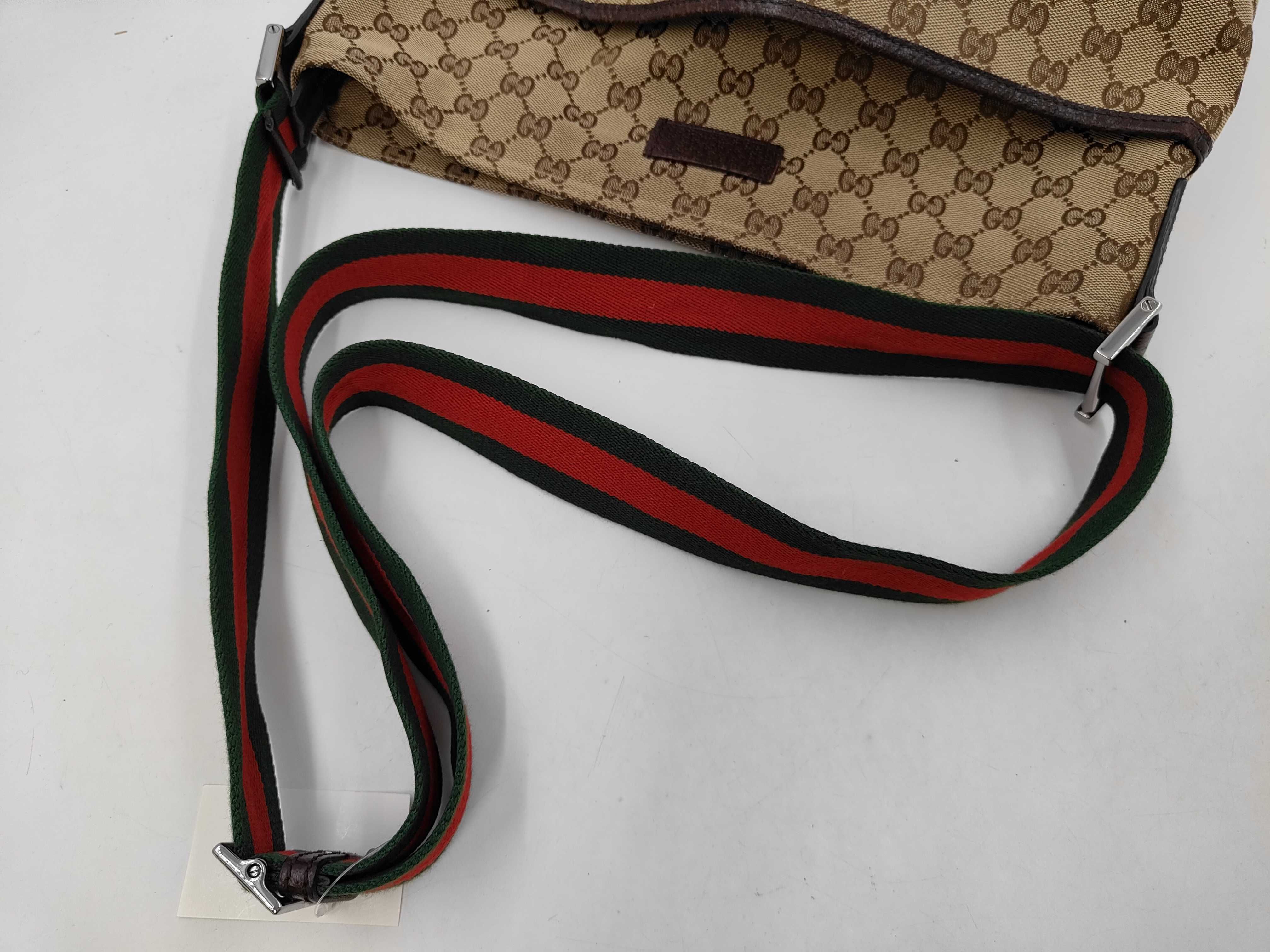 GG Canvas 189751 Shoulder Bag — view 5