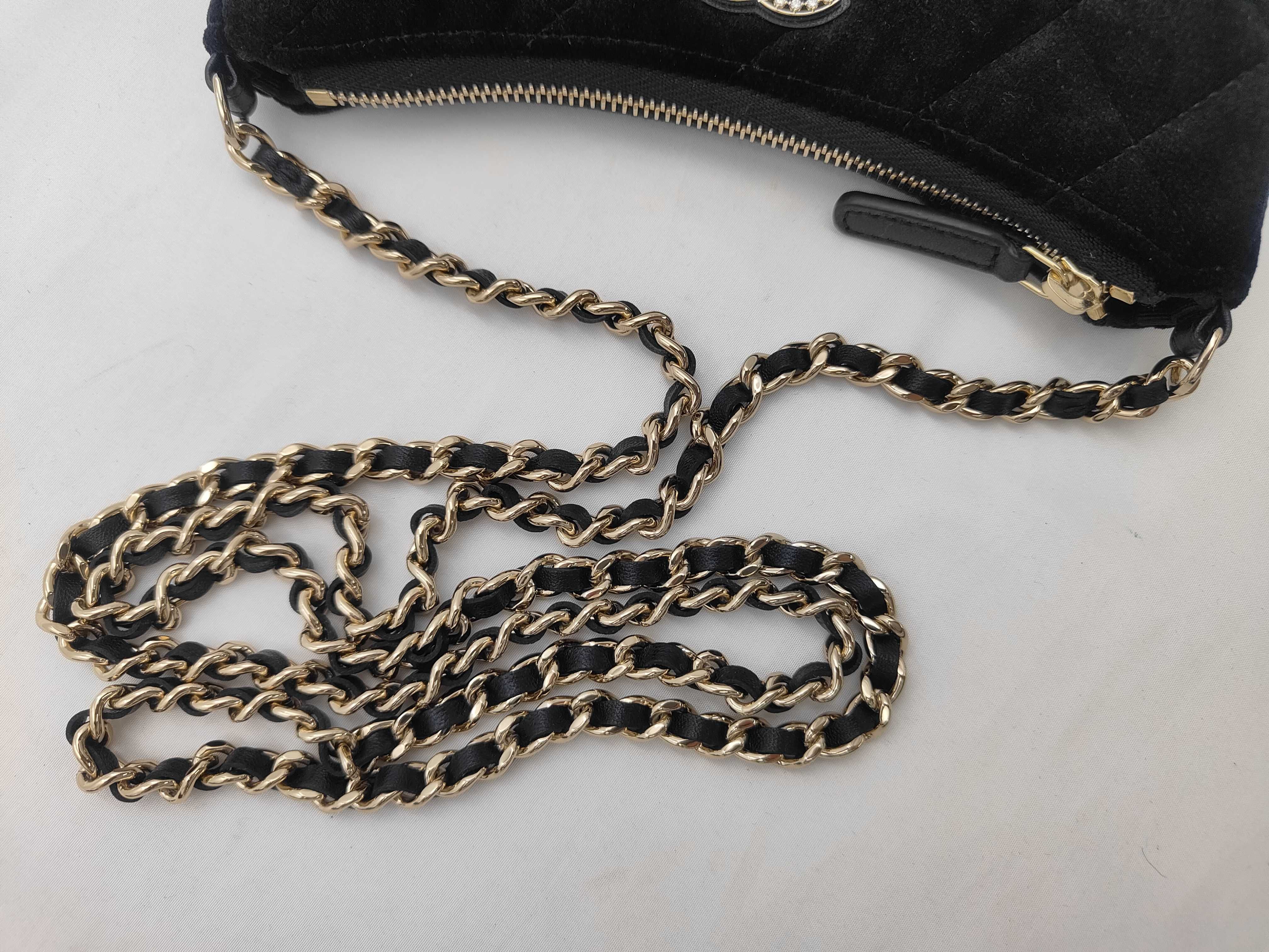 2024 Year Gift Half Moon Velour Black Random Serial Chain Shoulder Bag — view 3