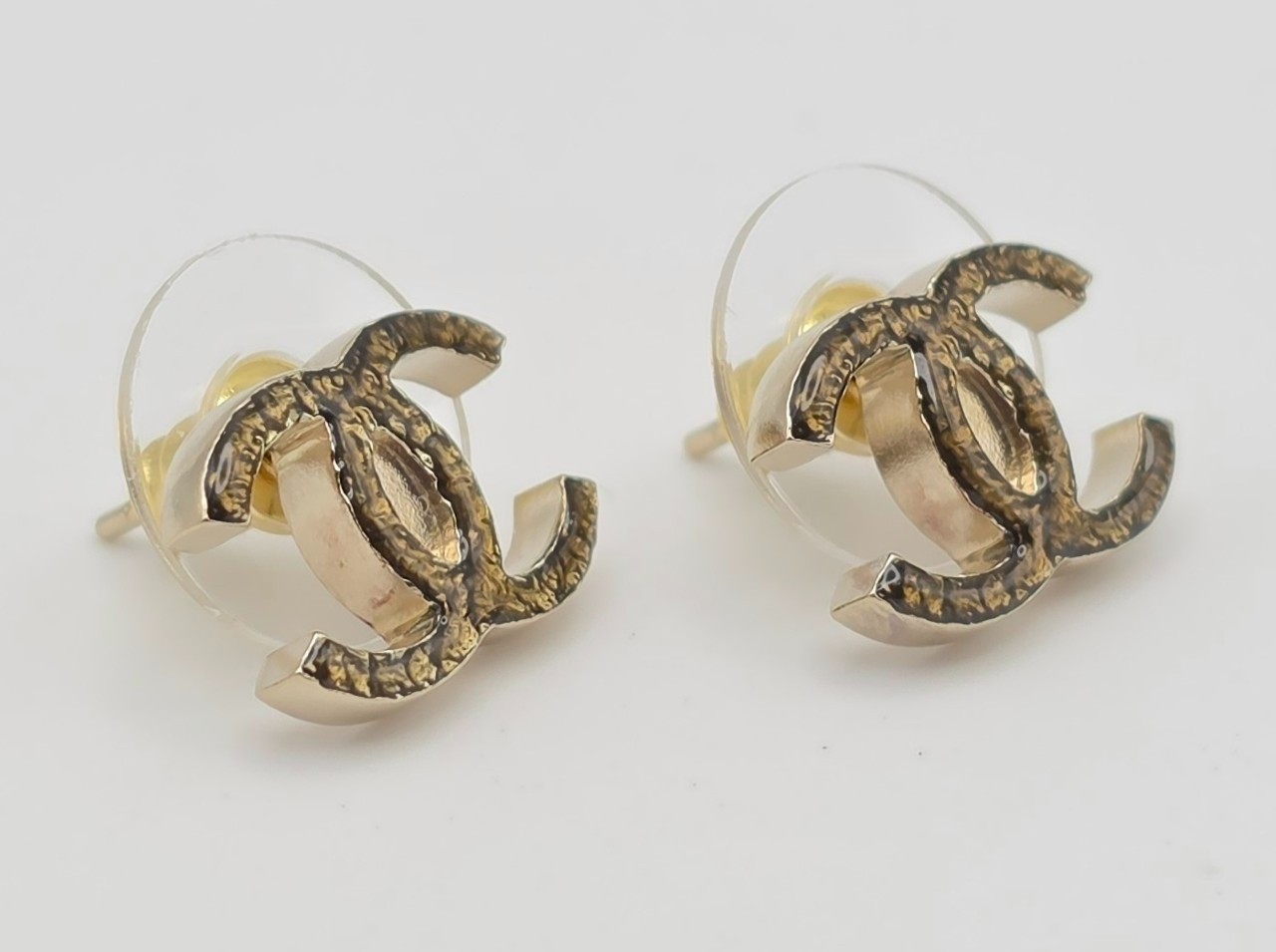 earrings — view 3