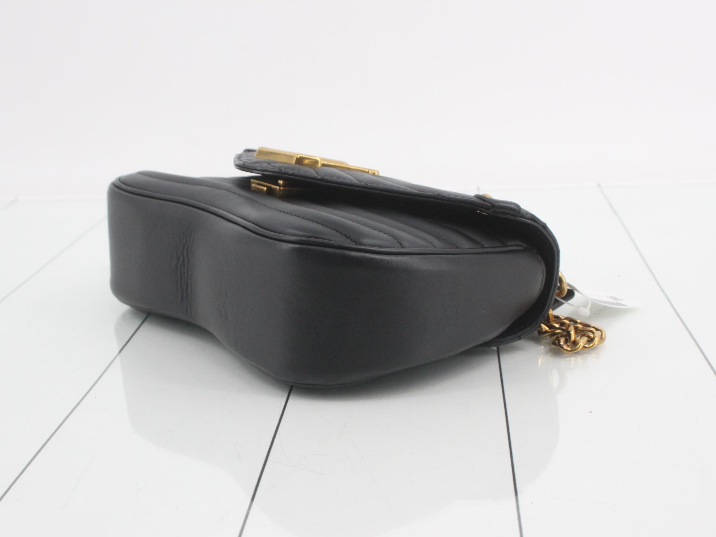 New Wave Chain Bag MM Noir — view 6
