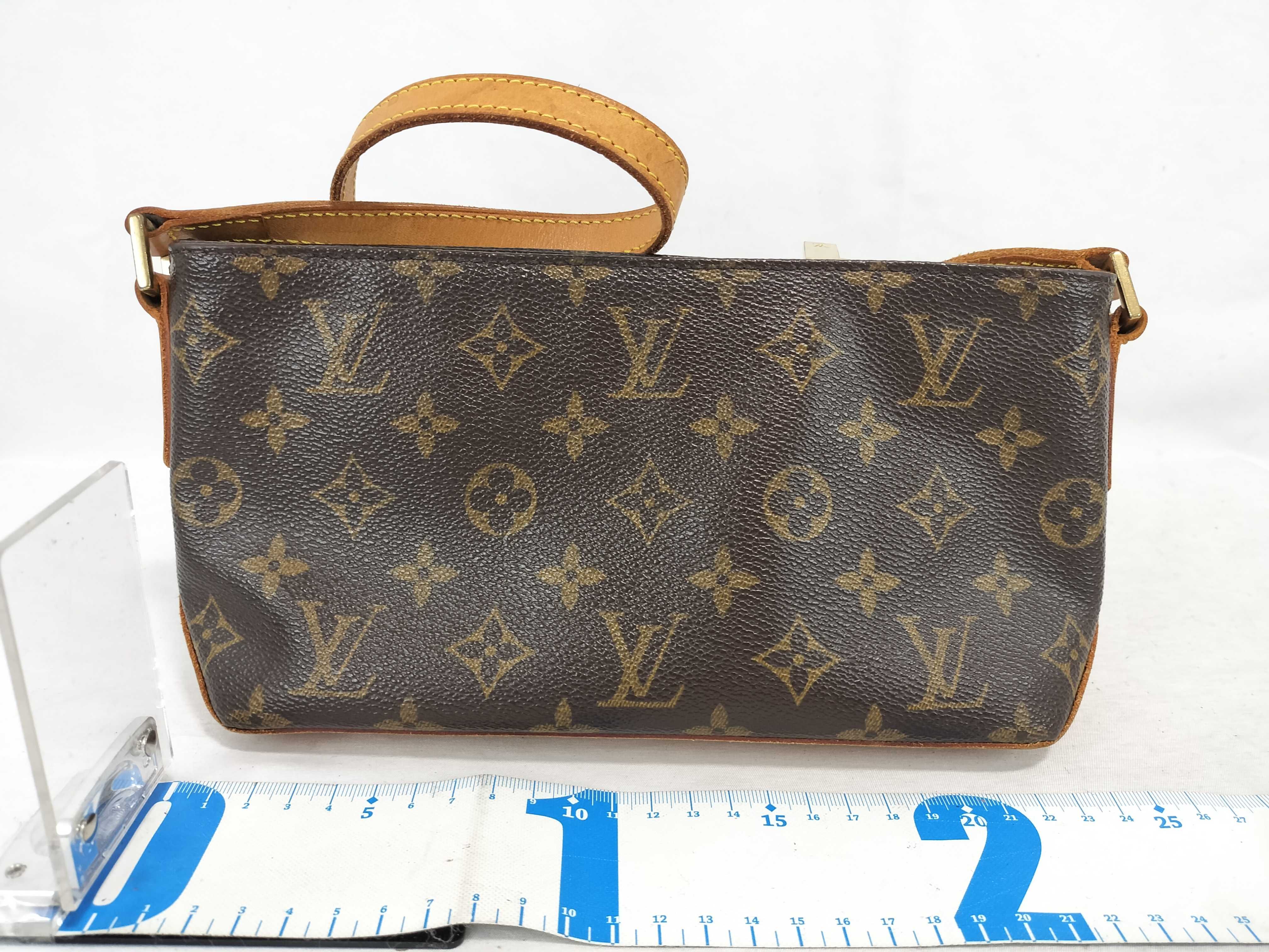 Monogram LV Monogram Trotteur M51240 B-grade Shoulder Bag — view 2