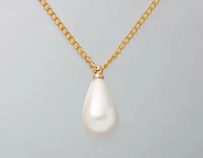 Other lines: Precious metals, necklaces, pendants, chain approximately 44cm